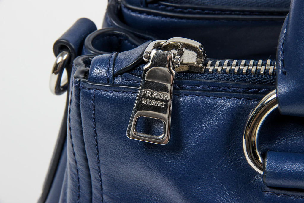 Borsa a mano Prada da donna BN2866 in morbida pelle di vitello nera