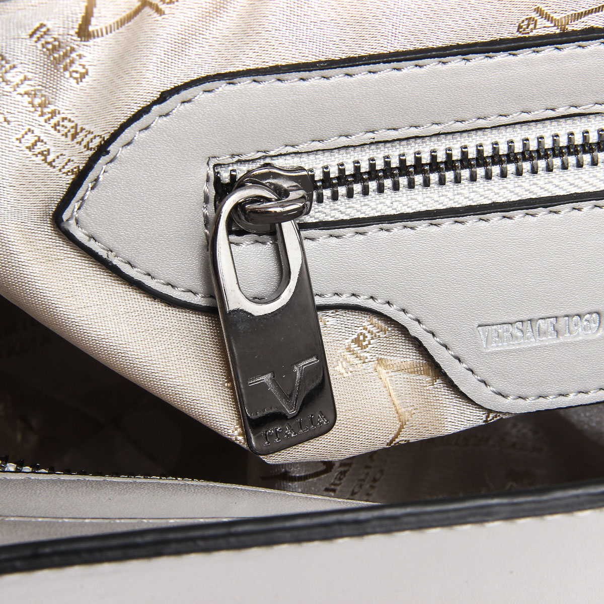 Borsa da donna V 1969 Italia