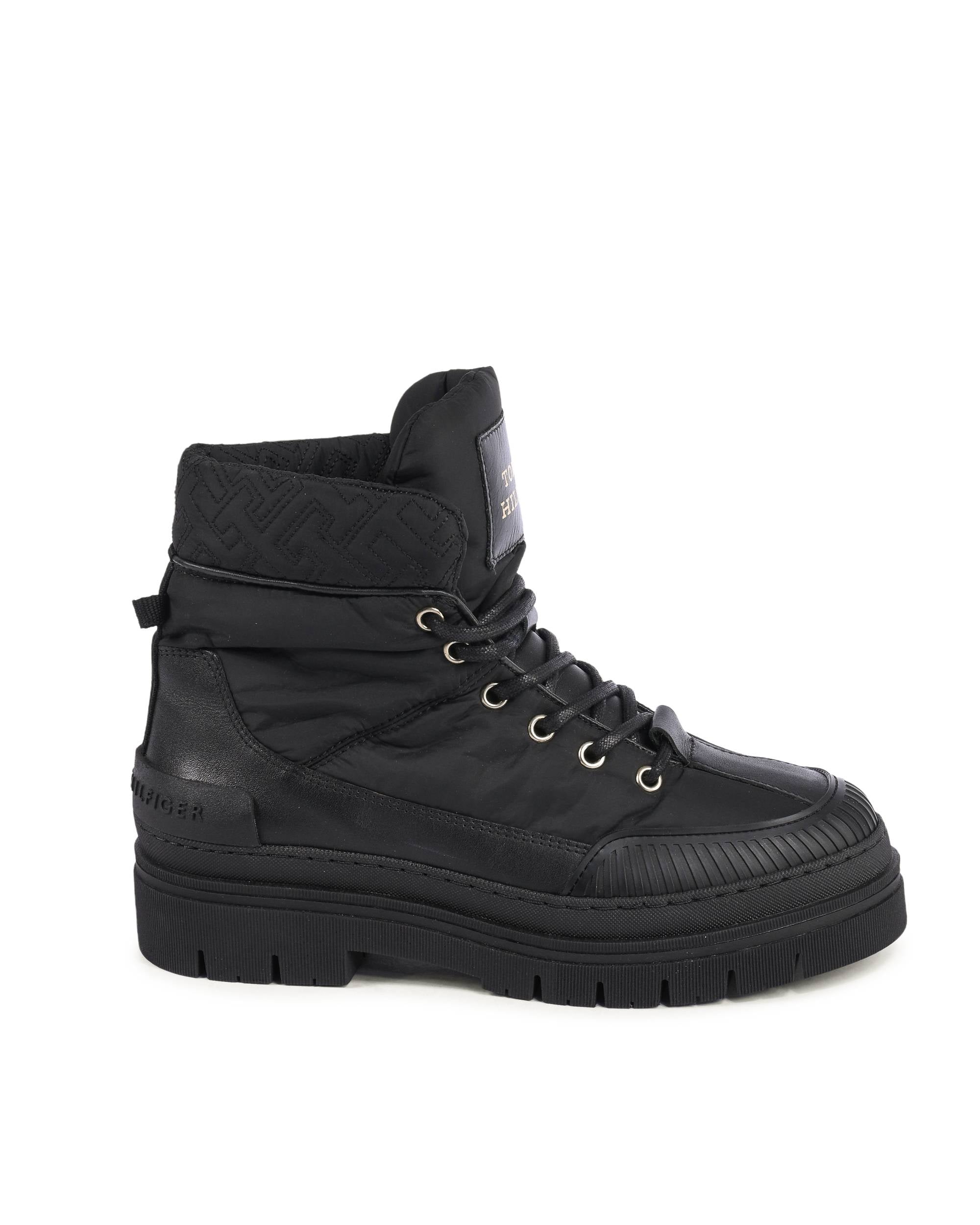 Tommy Hilfiger Stivali da donna NERO FW0FW07502BDS