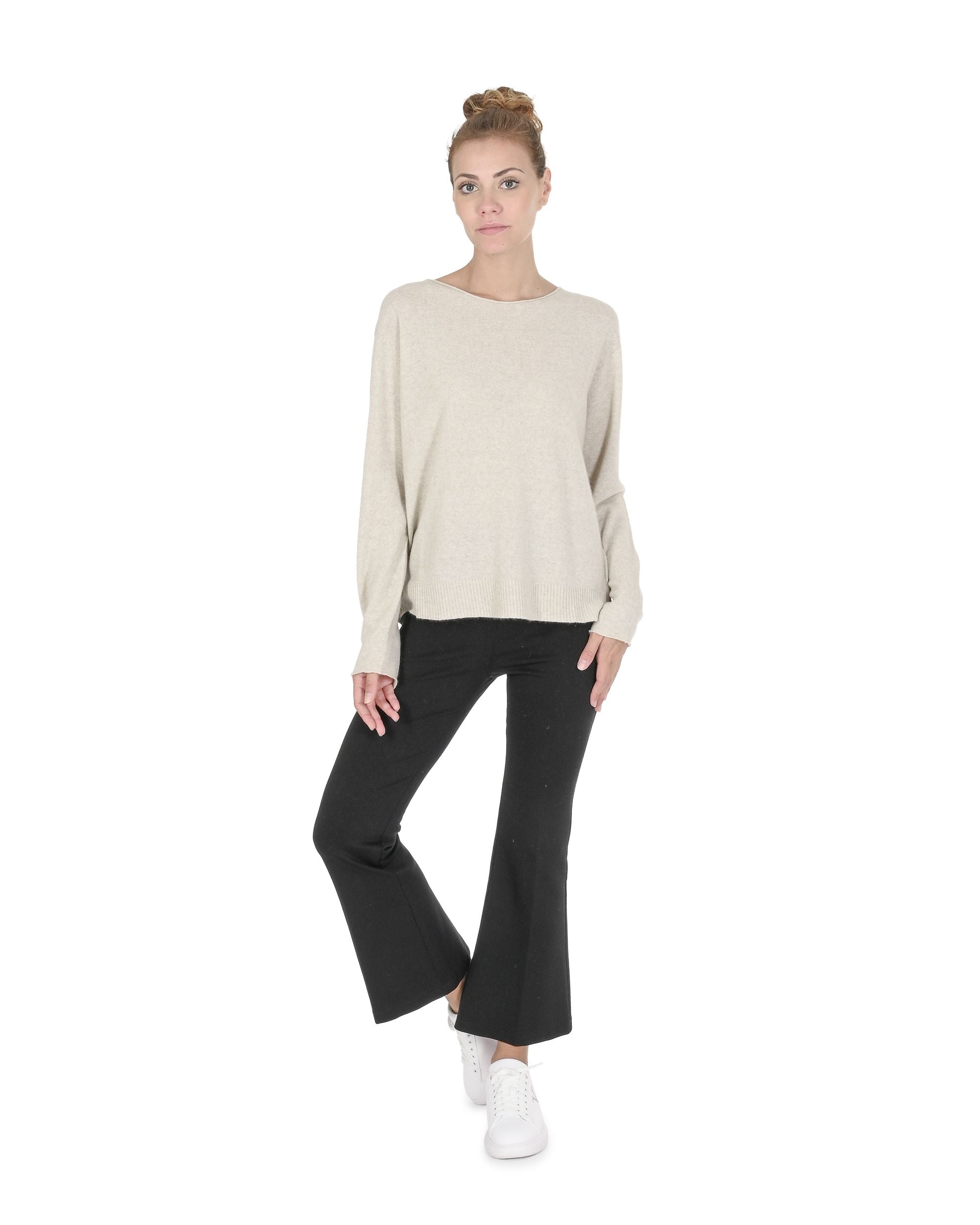 Maglione oversize con scollo a barca da donna in cashmere Crown of Edinburgh COE 008 CREMA