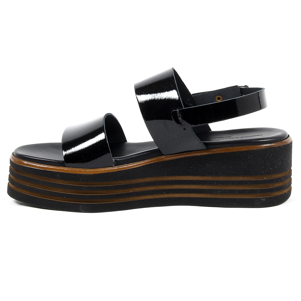Sandalo flatform da donna V 1969 Italia