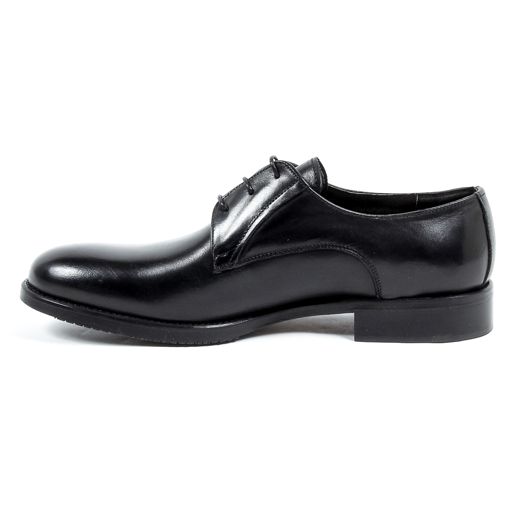 Scarpa classica da uomo V 1969 Italia