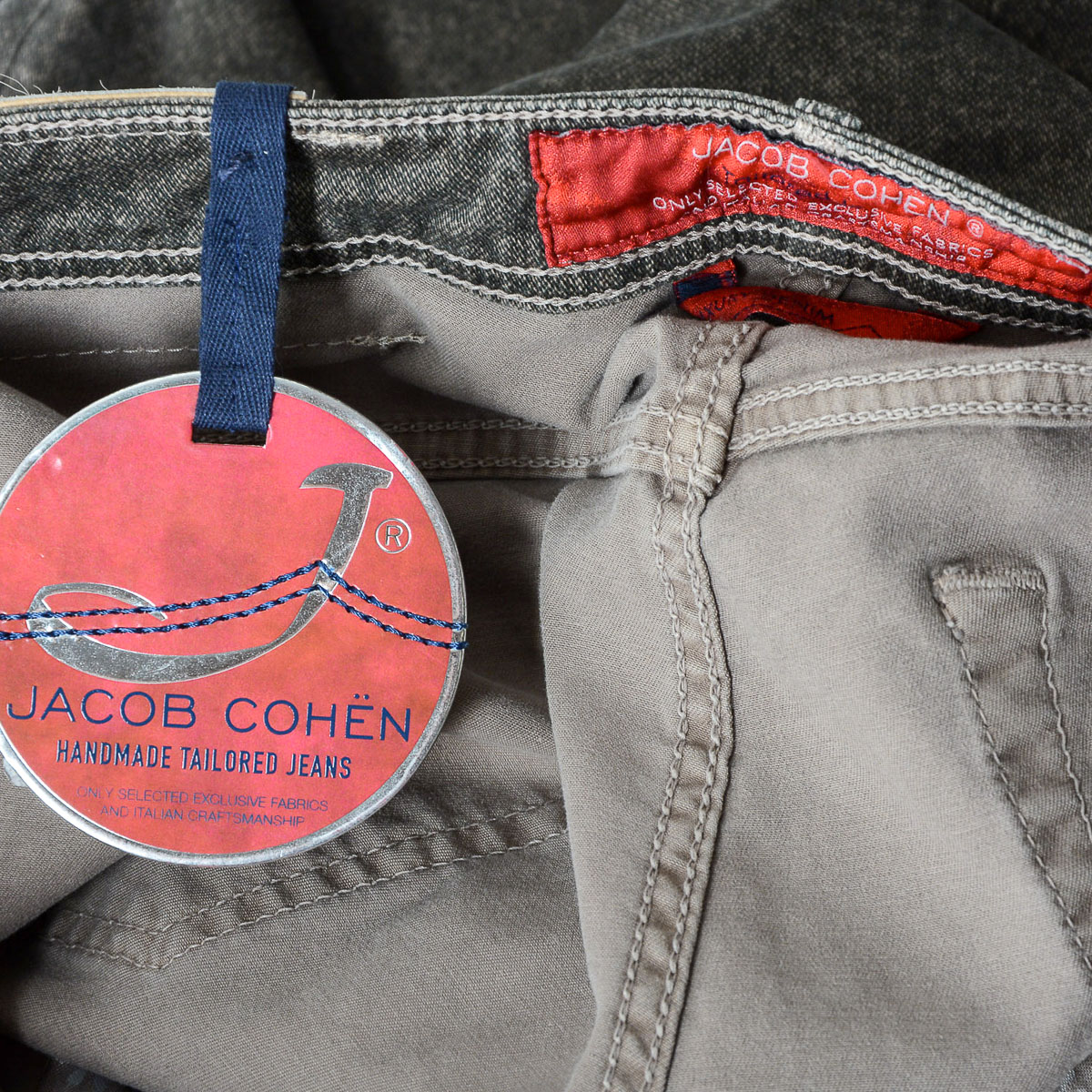 Pantaloni da uomo Jacob Cohen J688 grigi