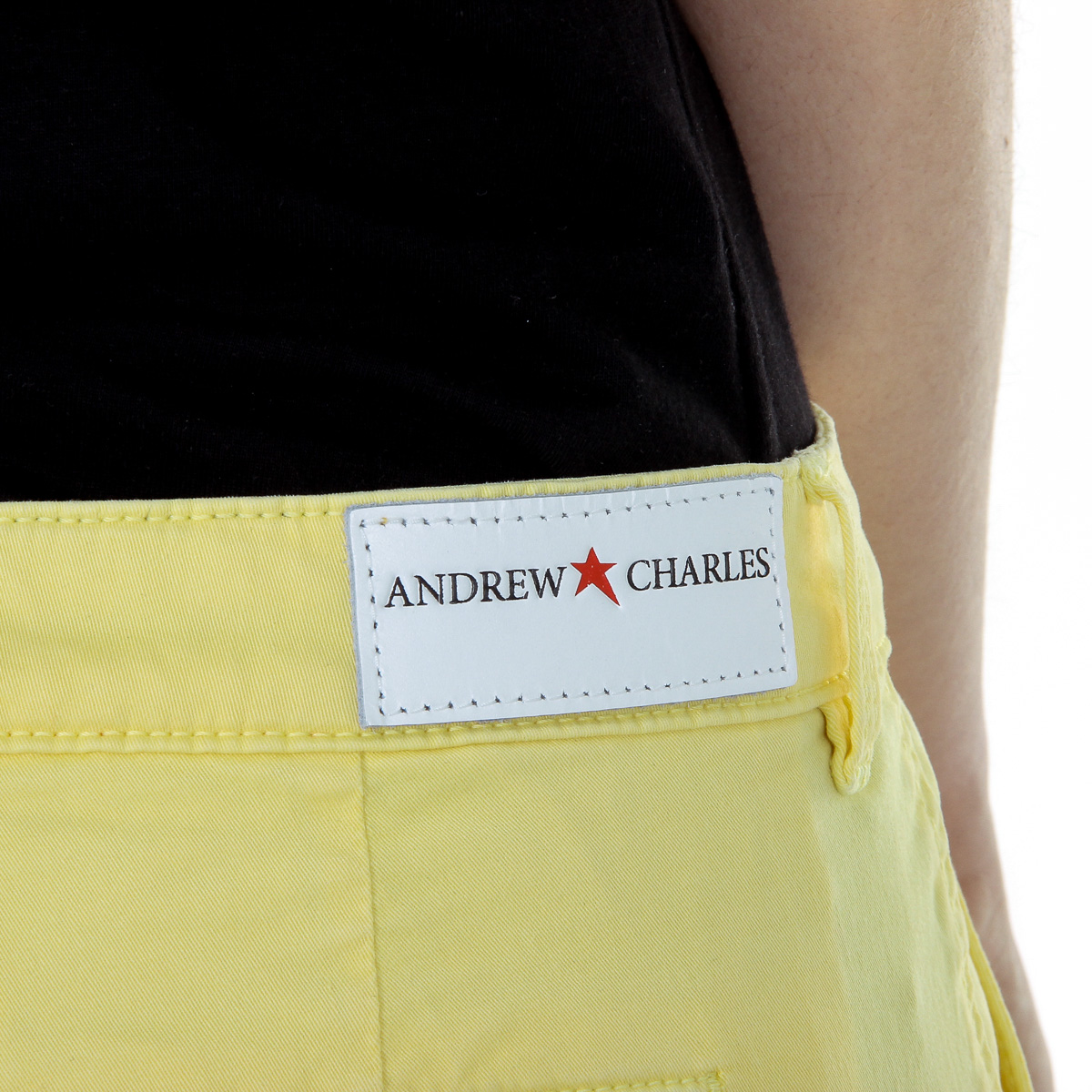 Andrew Charles Pantaloncini da donna gialli SAFIA