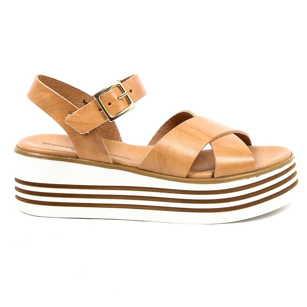 Sandalo flatform da donna V 1969 Italia