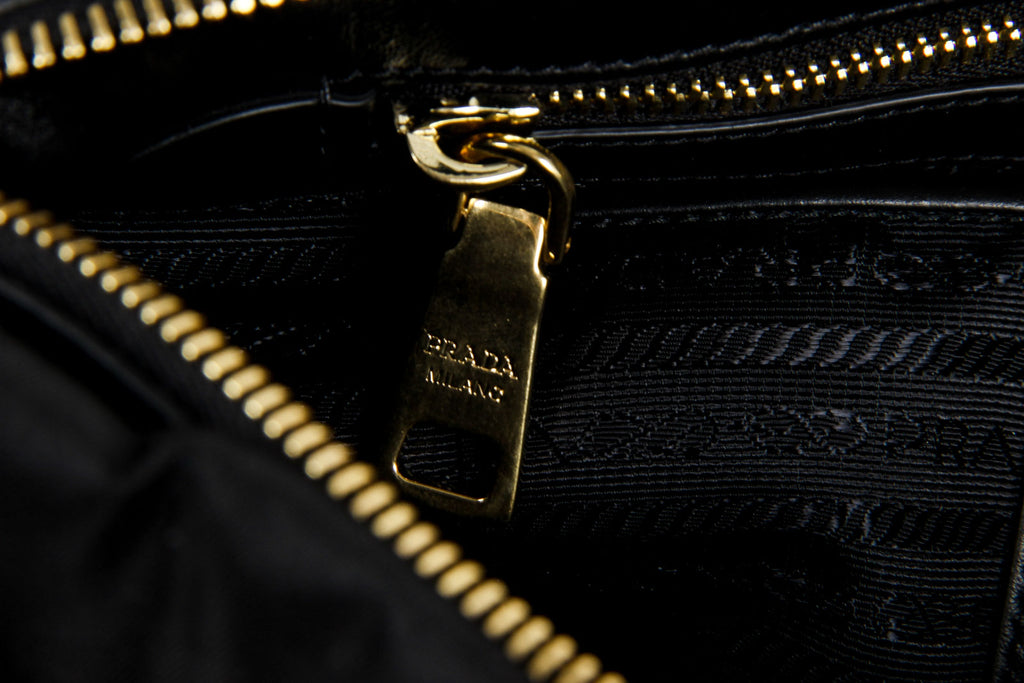 Borsa a mano convertibile con manico superiore in tessuto di nylon Prada da donna BN1903