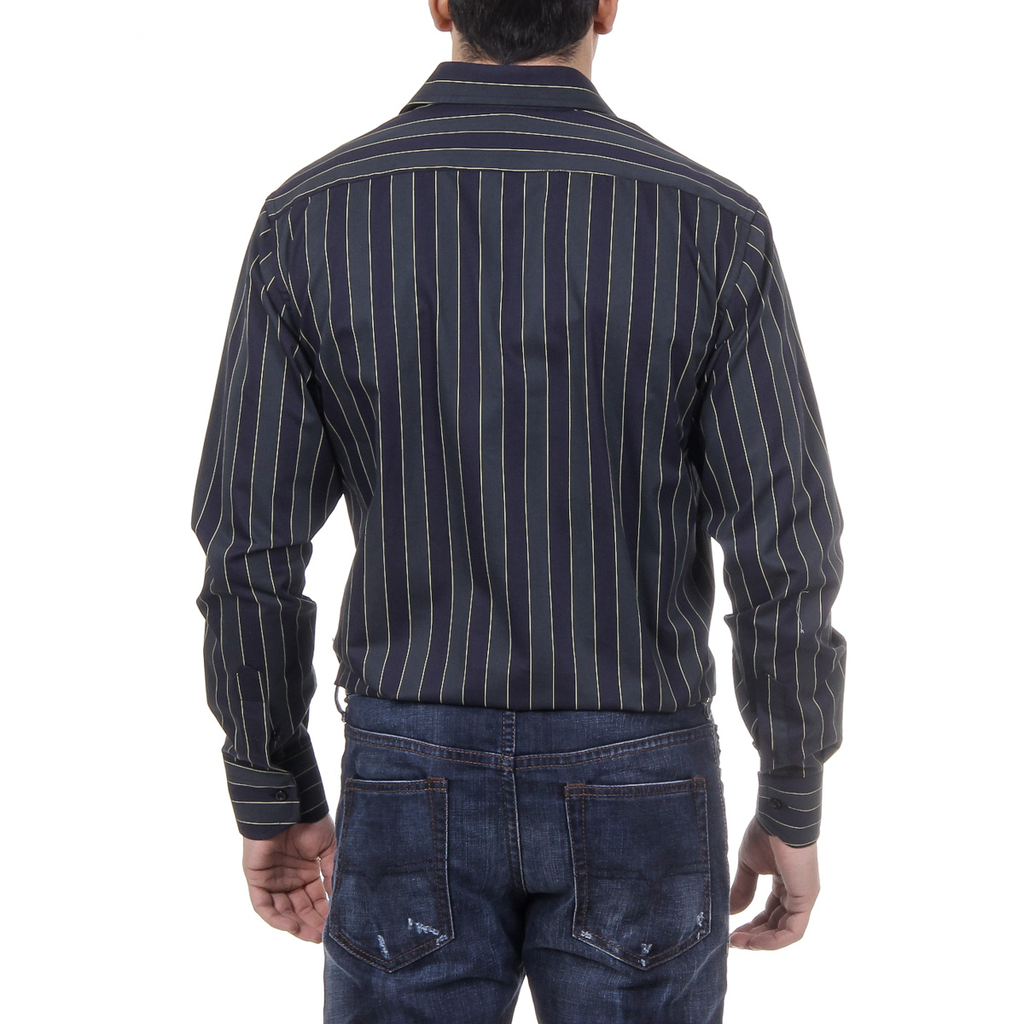 V 1969 Italia Camicia da uomo con collo classico 377 VAR. 520
