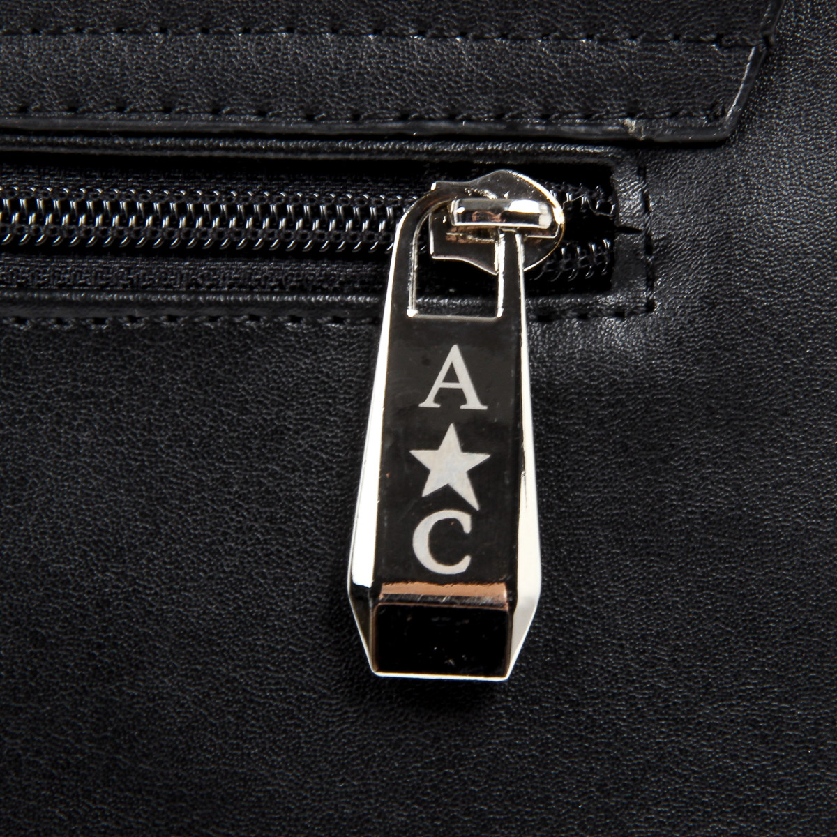Borsa a mano da uomo Andrew Charles nera CARL