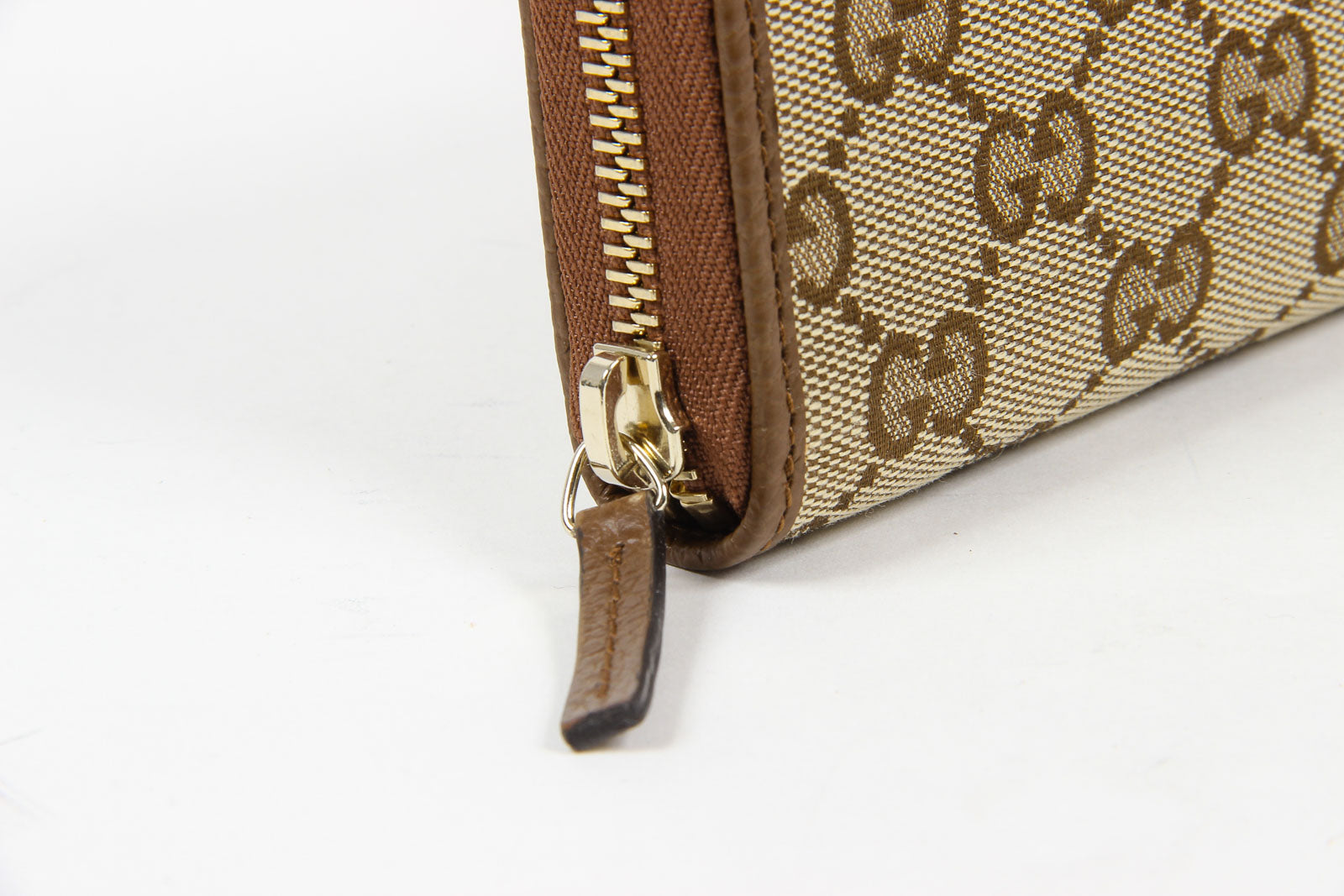 Borsa a mano Gucci da donna in tela di cristallo GG Guccissima con cerniera