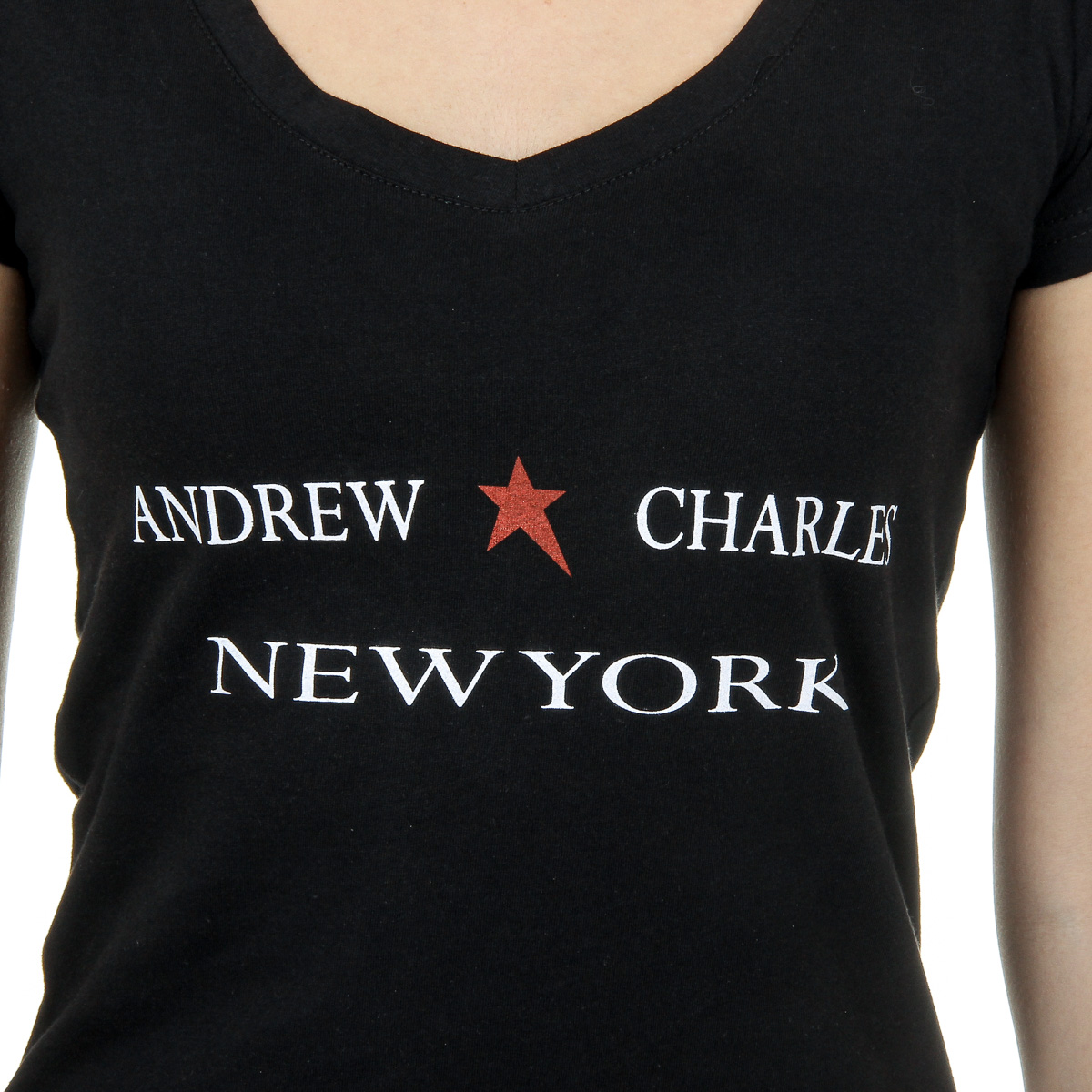 Andrew Charles T-shirt da donna a maniche corte con scollo a V, nera TAPIWA
