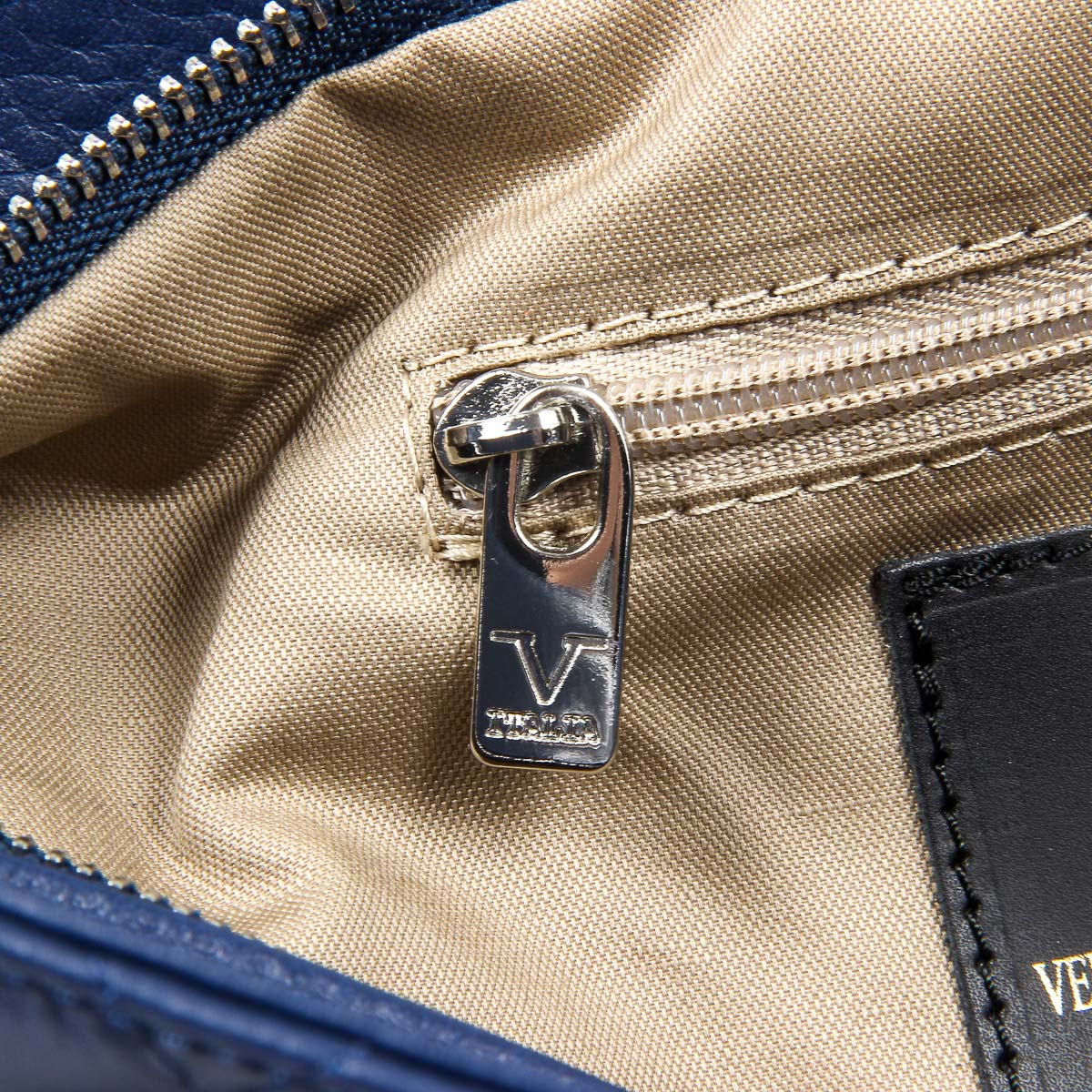 Borsa da donna V 1969 Italia