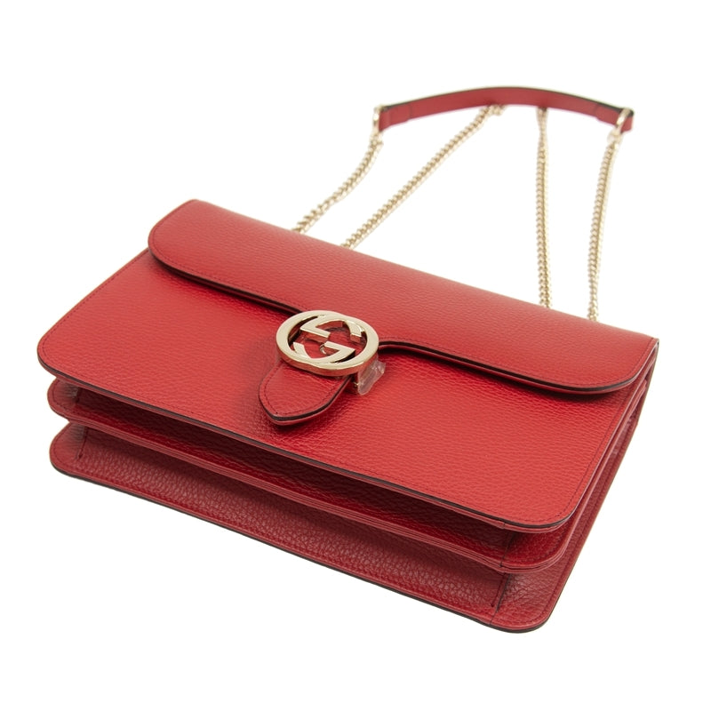 Borsa Gucci Interlocking in pelle con catena rossa