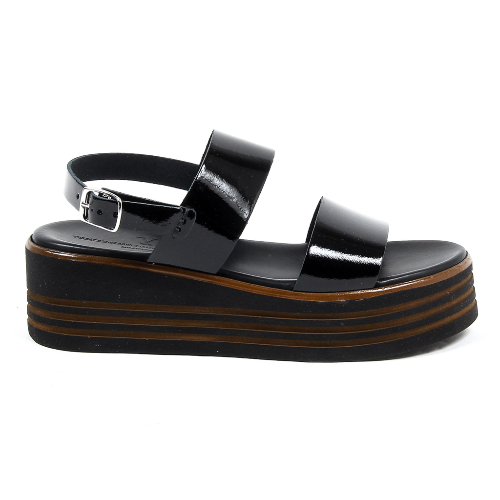 Sandalo flatform da donna V 1969 Italia