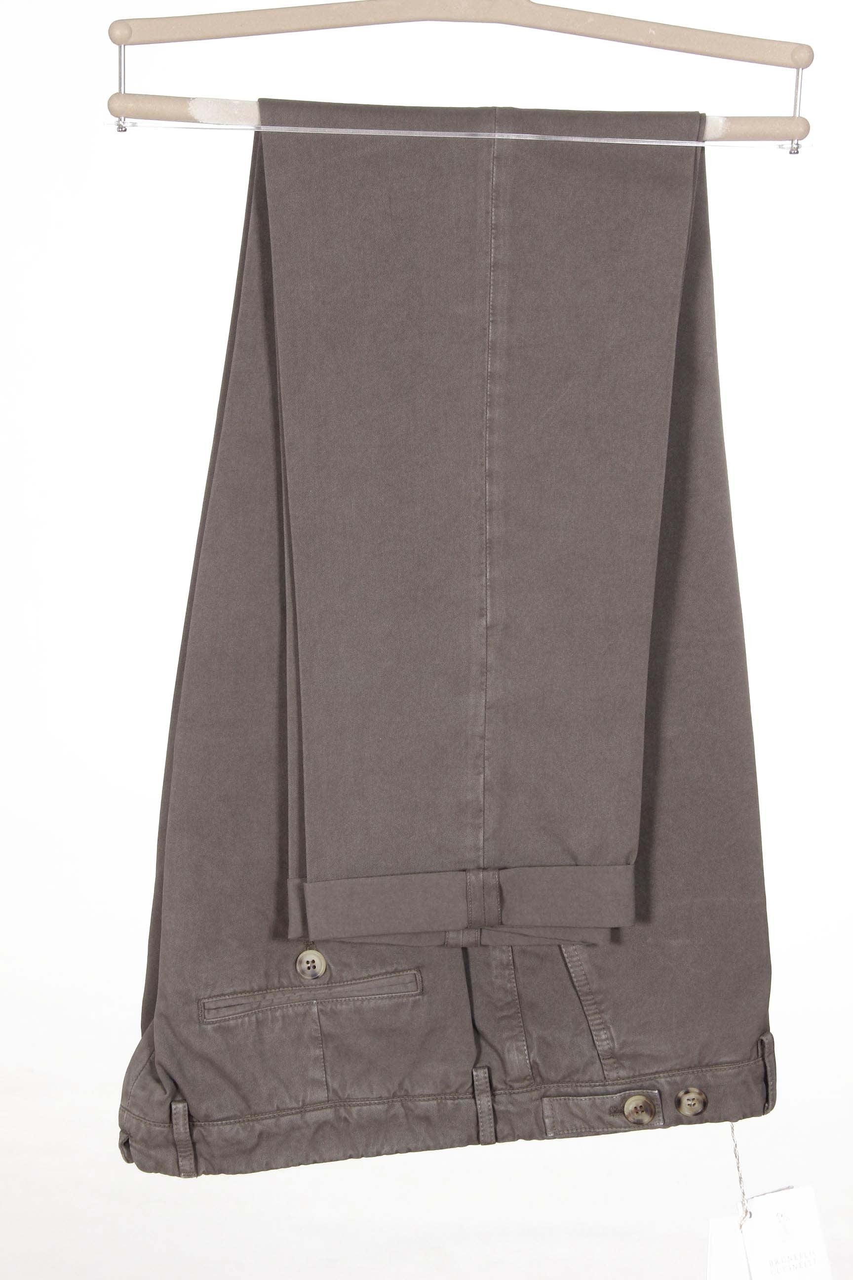 Pantaloni Uomo Brunello Cucinelli M057PP2642 C1554
