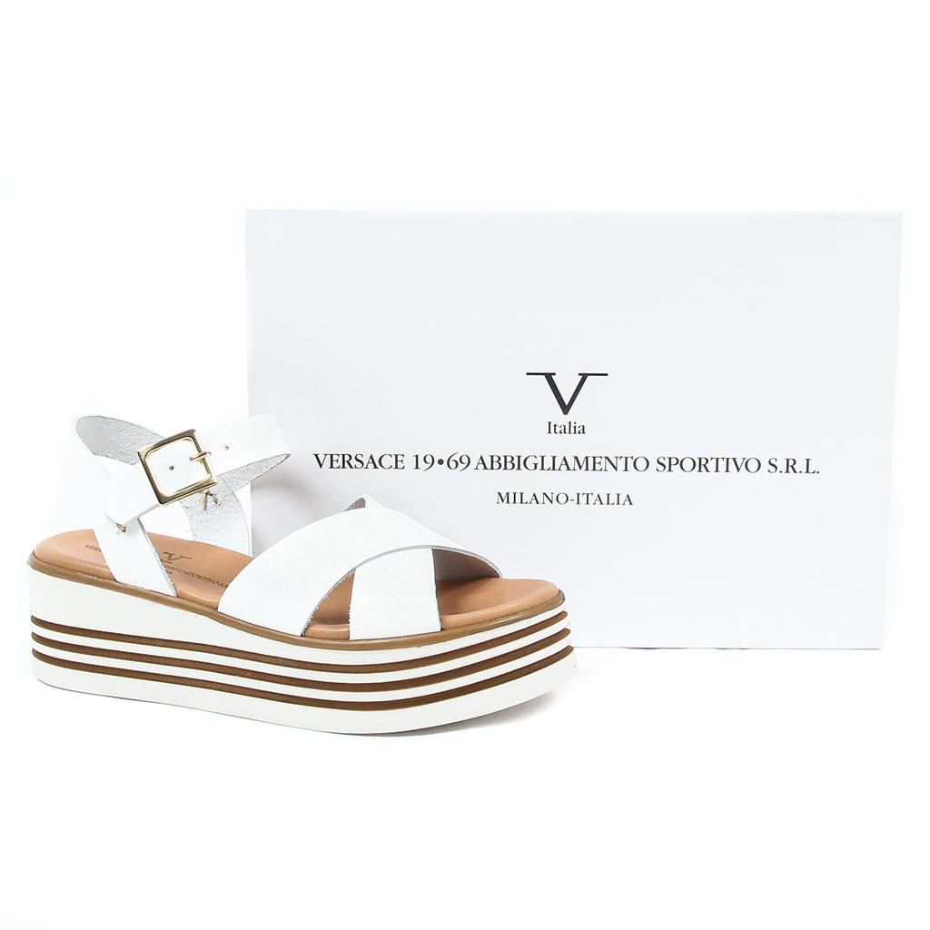 Sandalo flatform da donna V 1969 Italia