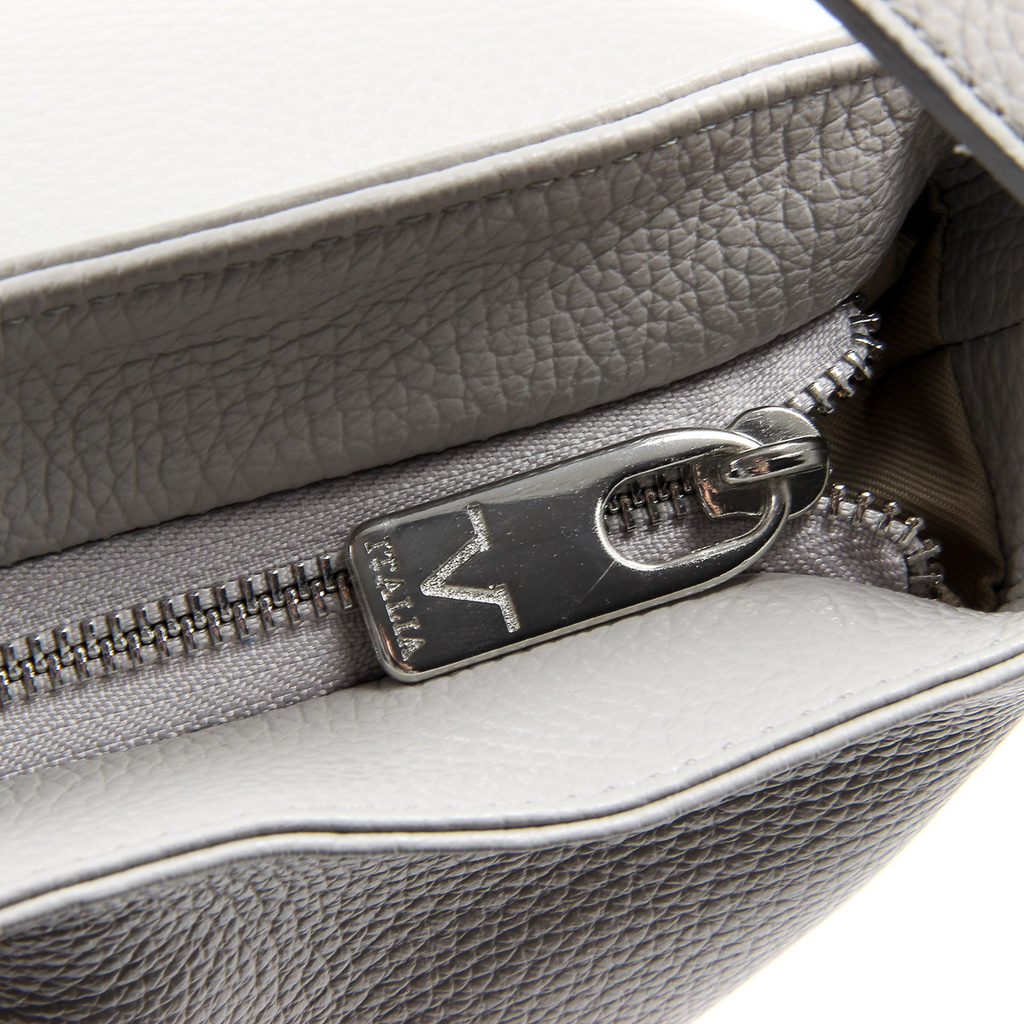 Borsa da donna V 1969 Italia