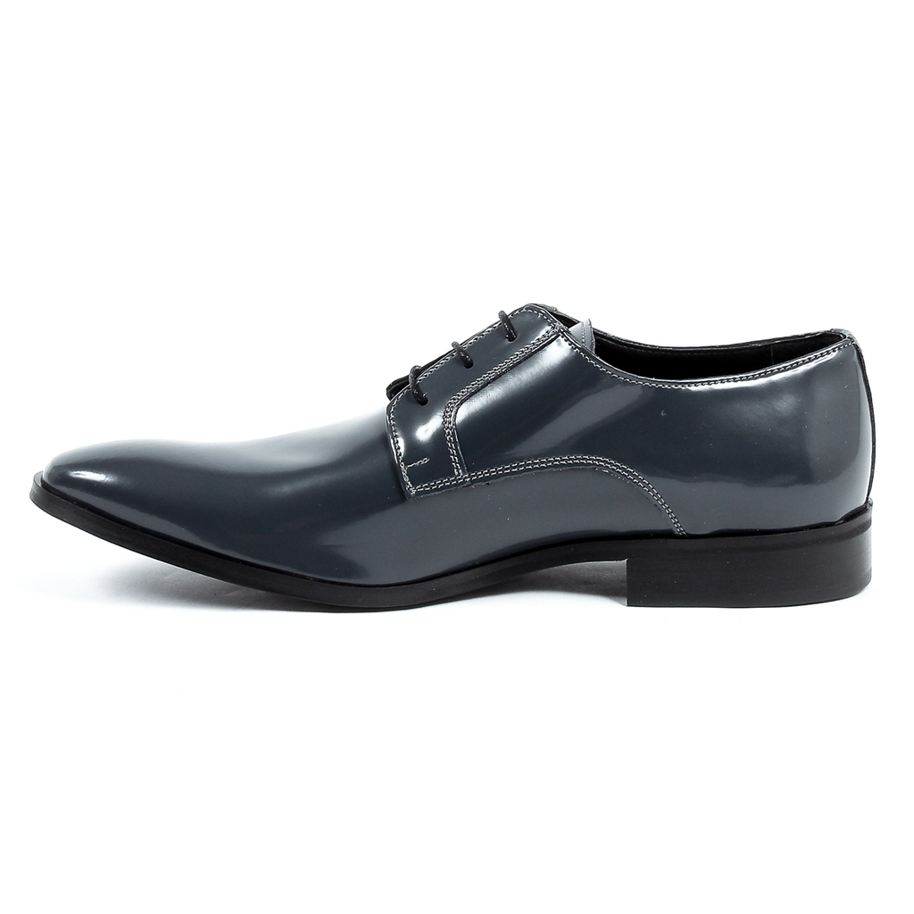 Scarpa classica da uomo V 1969 Italia