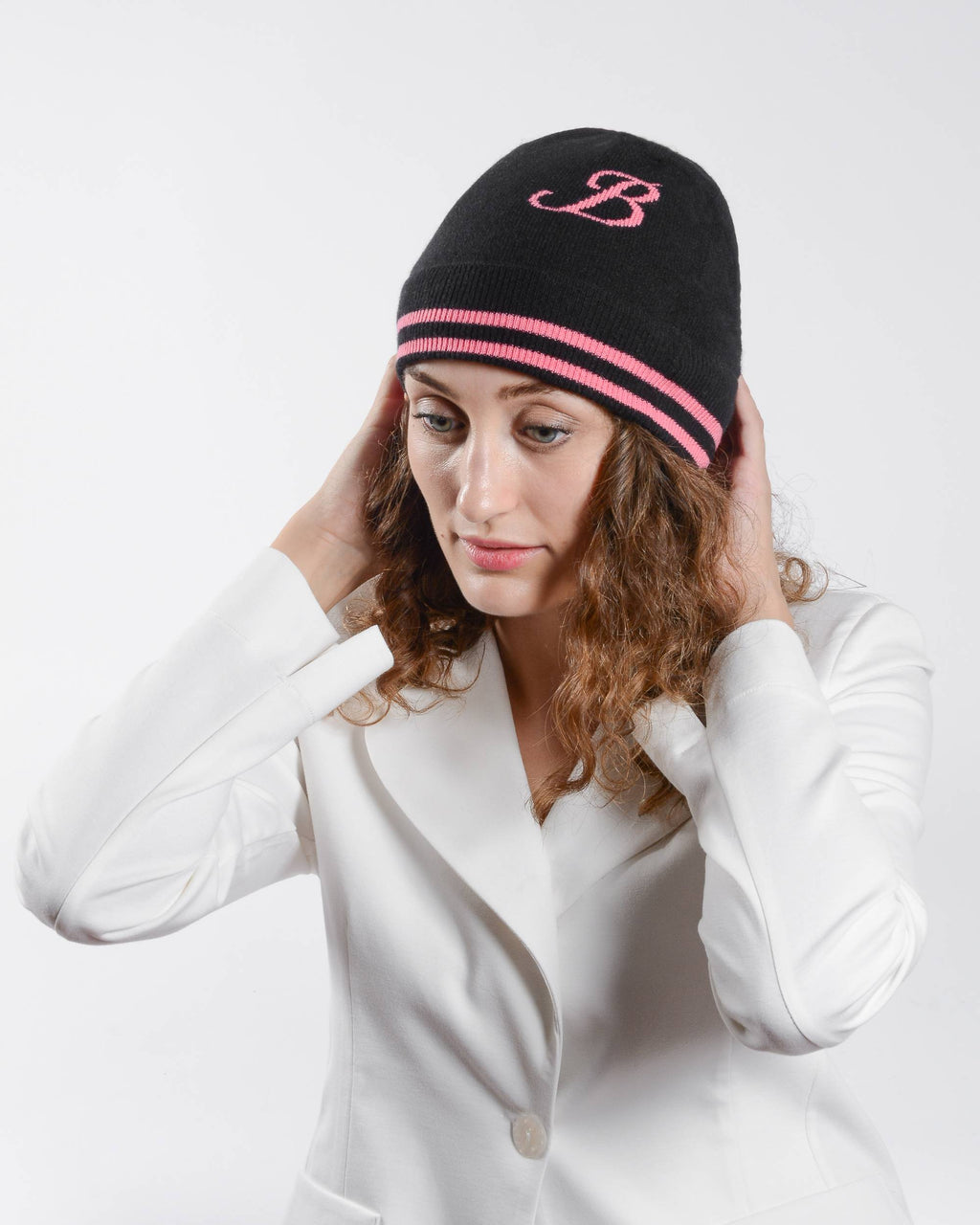 Berretto monogrammato Dee Ocleppo BRUNTSFIELD NERO B