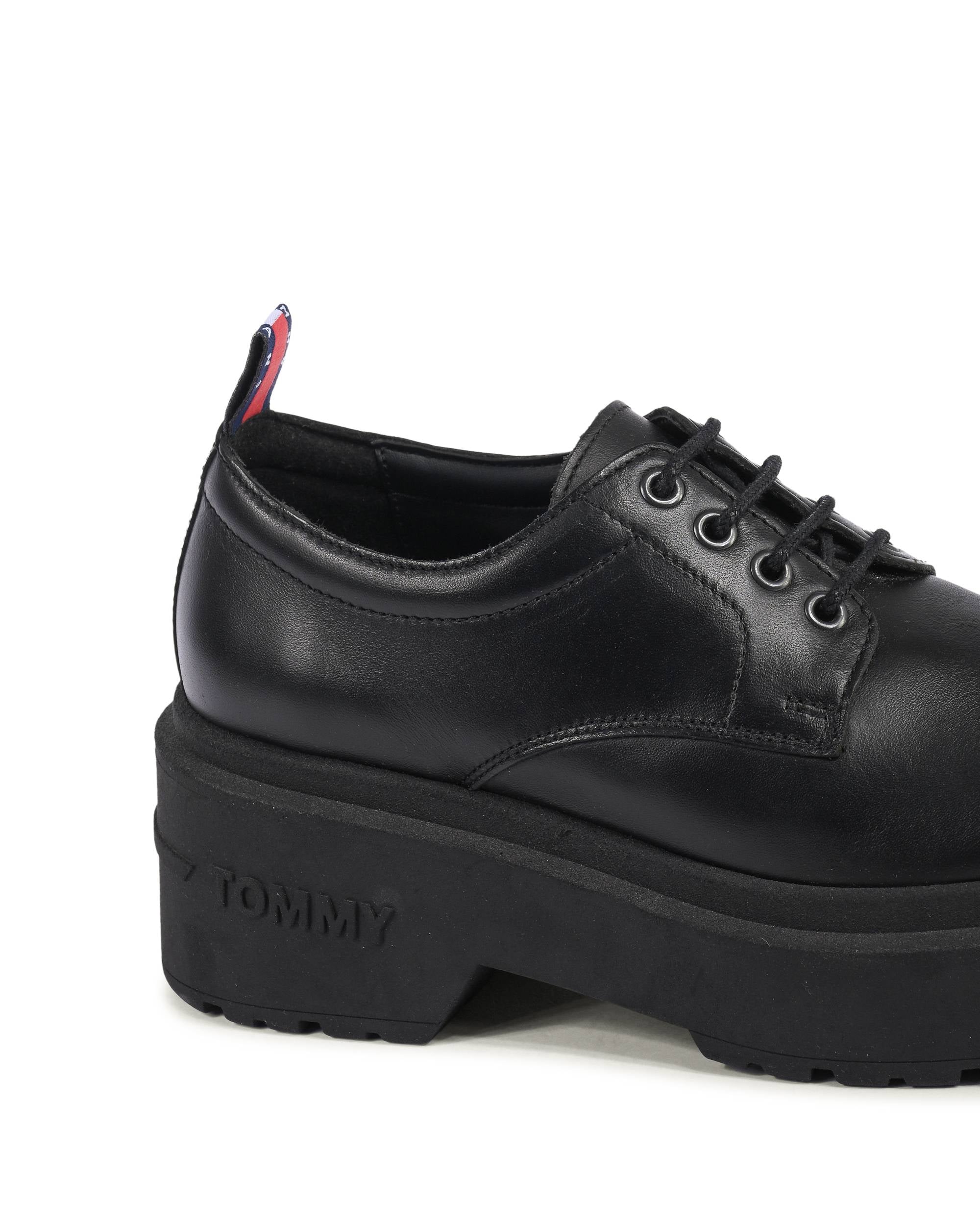Tommy Hilfiger Scarpe eleganti da donna NERO EN0EN02219BDS
