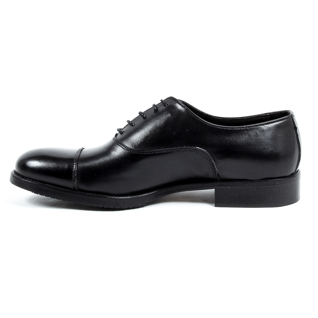 Scarpa classica da uomo V 1969 Italia