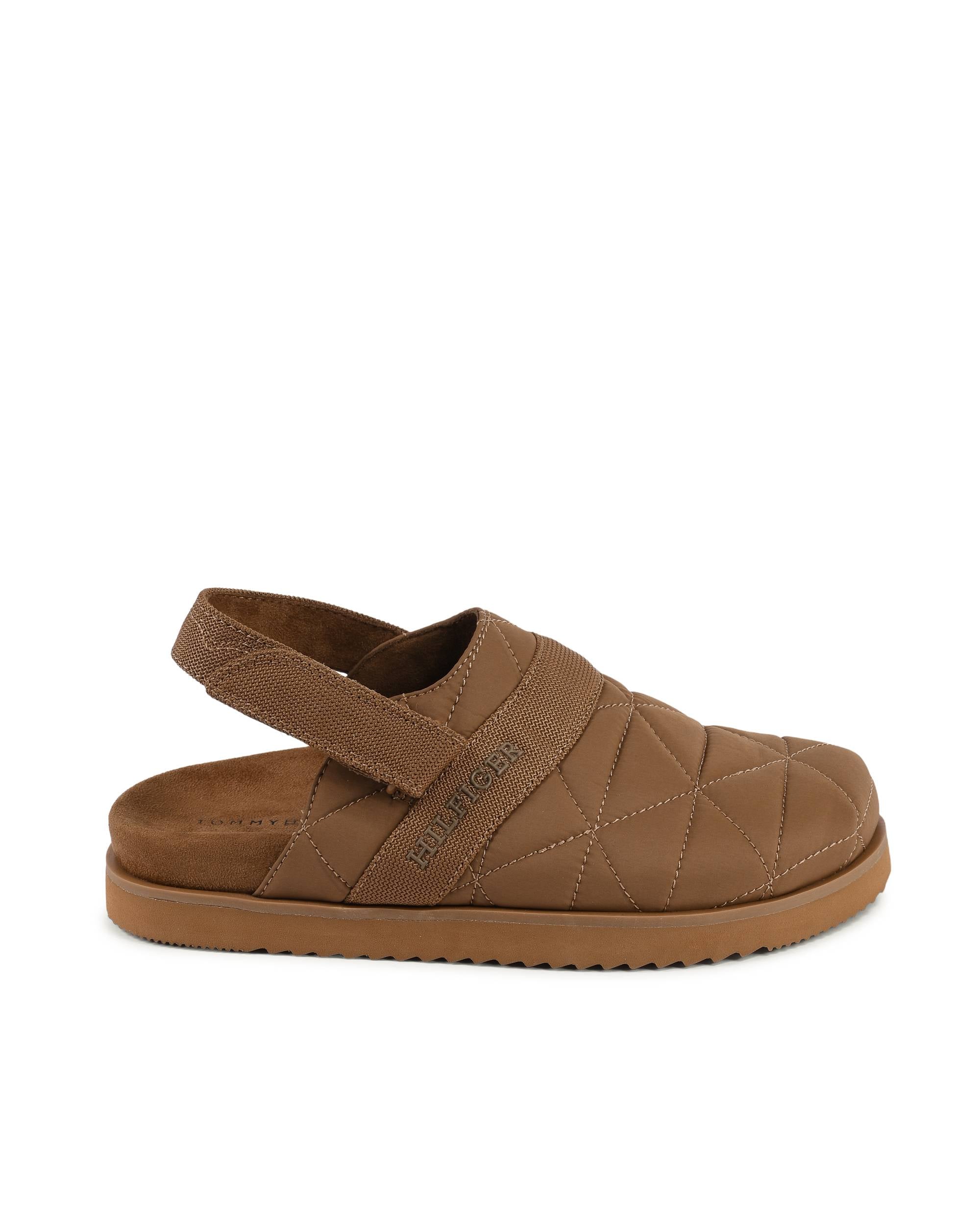 Tommy Hilfiger Pantofole da uomo marroni FM0FM04773GWJ