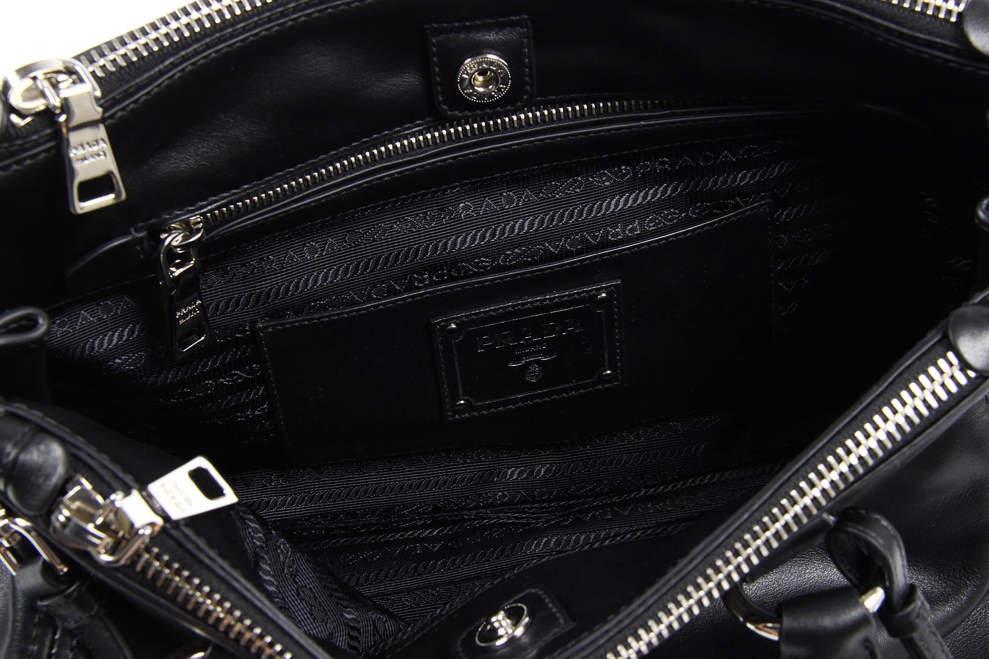 Borsa shopping tote Prada BN2866 Nero Soft Calf