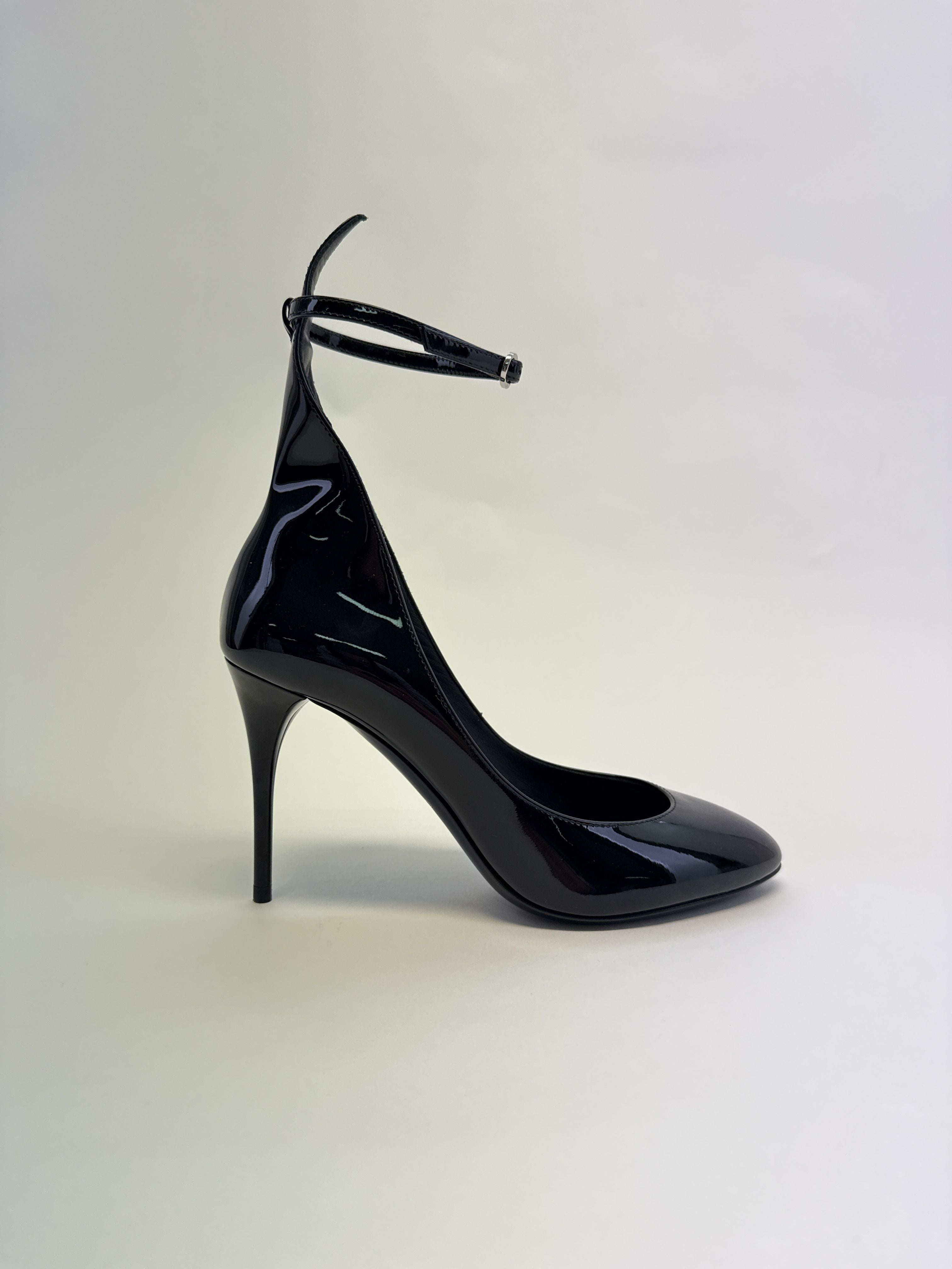 Scarpe con tacco Alaia da donna AA3E073CK168 999