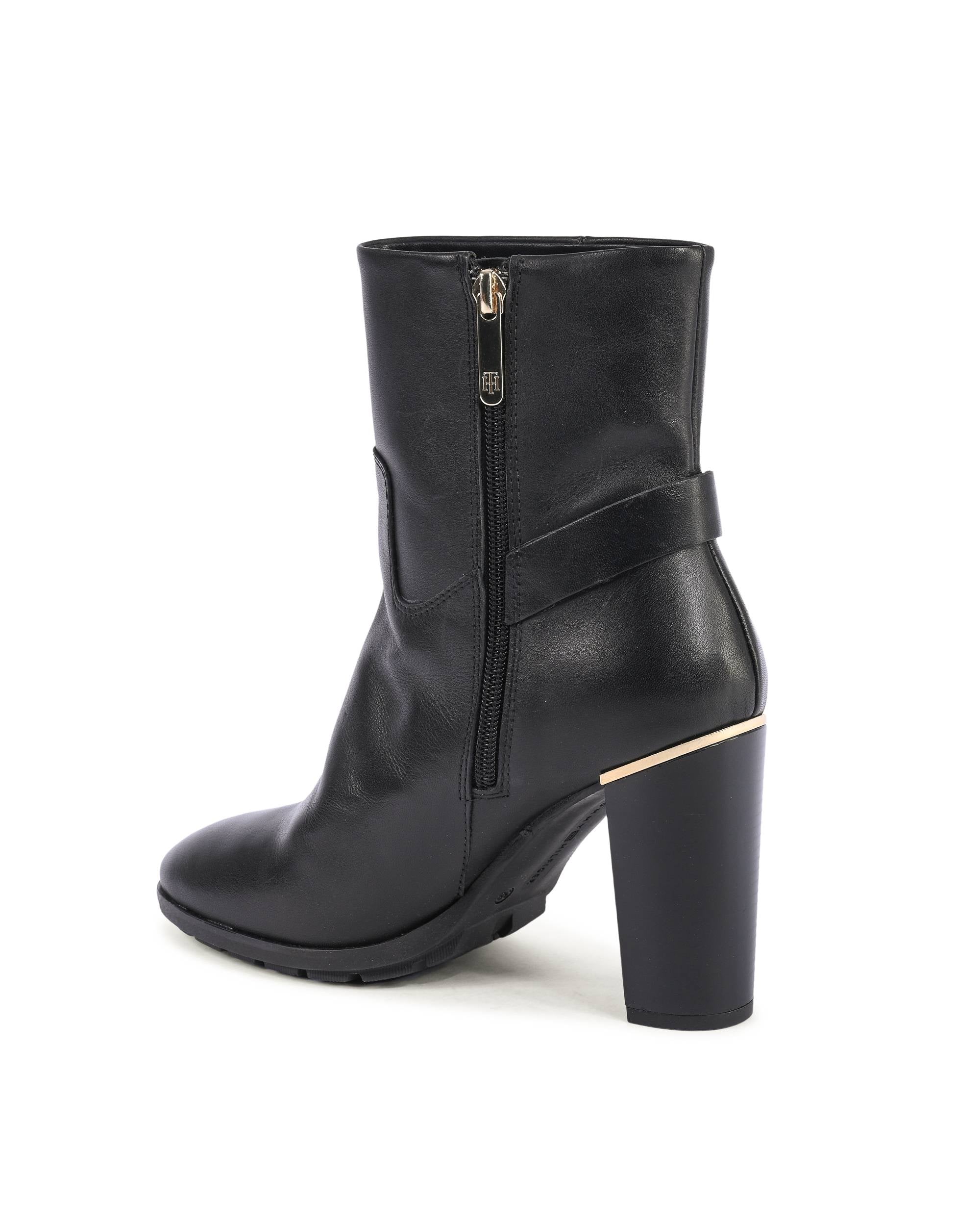 Tommy Hilfiger Stivali da donna NERO FW0FW06768BDS