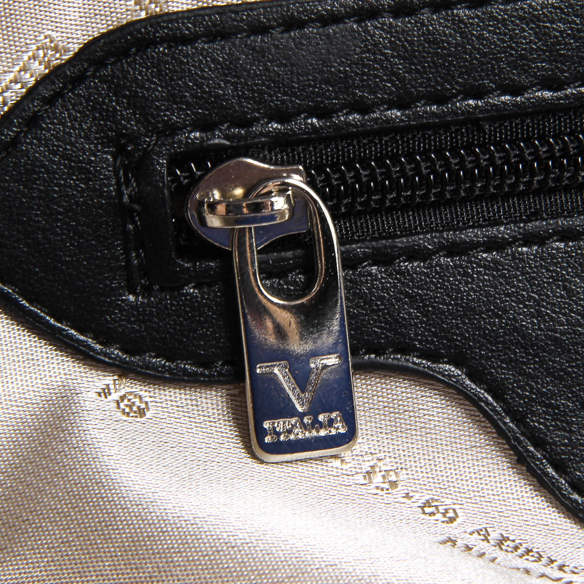 Borsa da donna V 1969 Italia