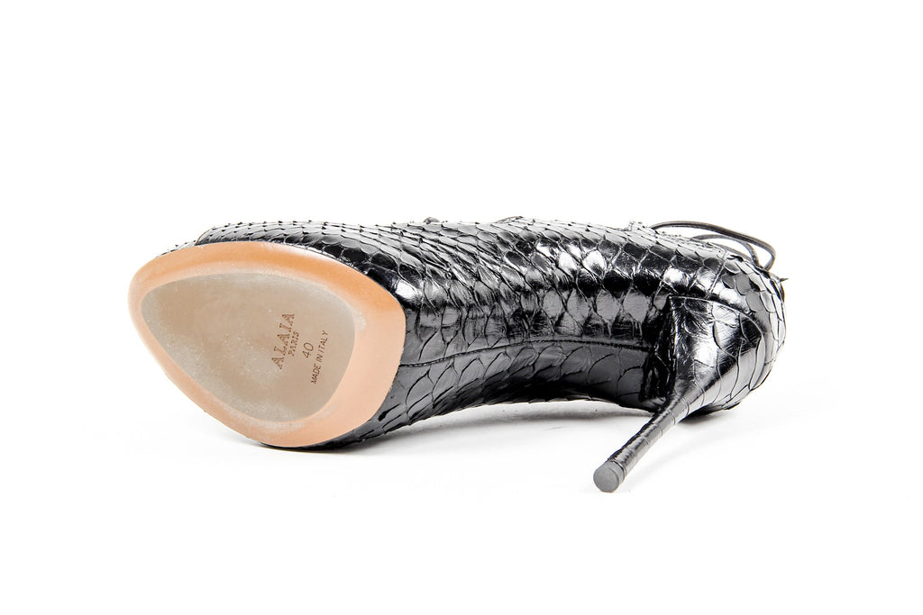 Sandalo con lacci da donna Alaia 5H3K607ZP06 C999