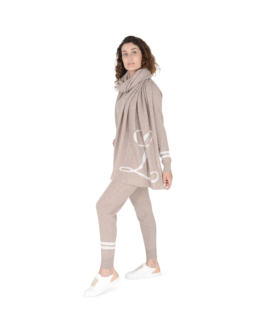 Sciarpa monogrammata Dee Ocleppo DEAN VILLAGE CAMEL L