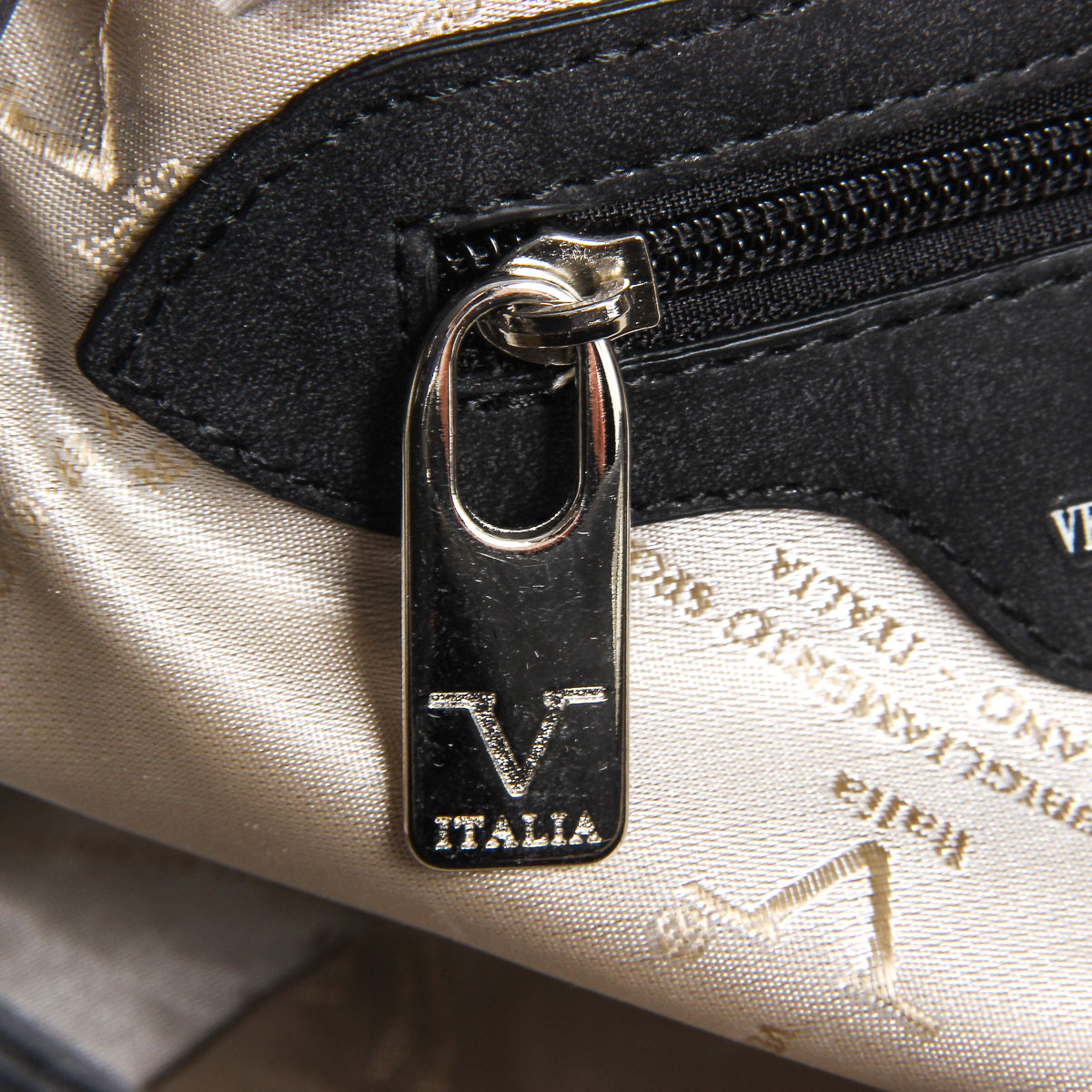 Borsa da donna V 1969 Italia