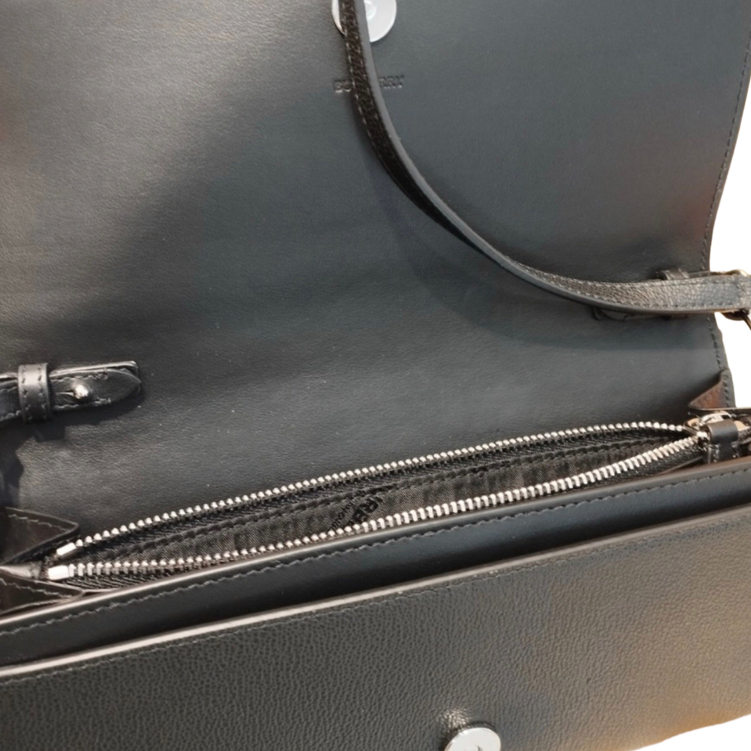 Borsa a tracolla in pelle Burberry Henley nera