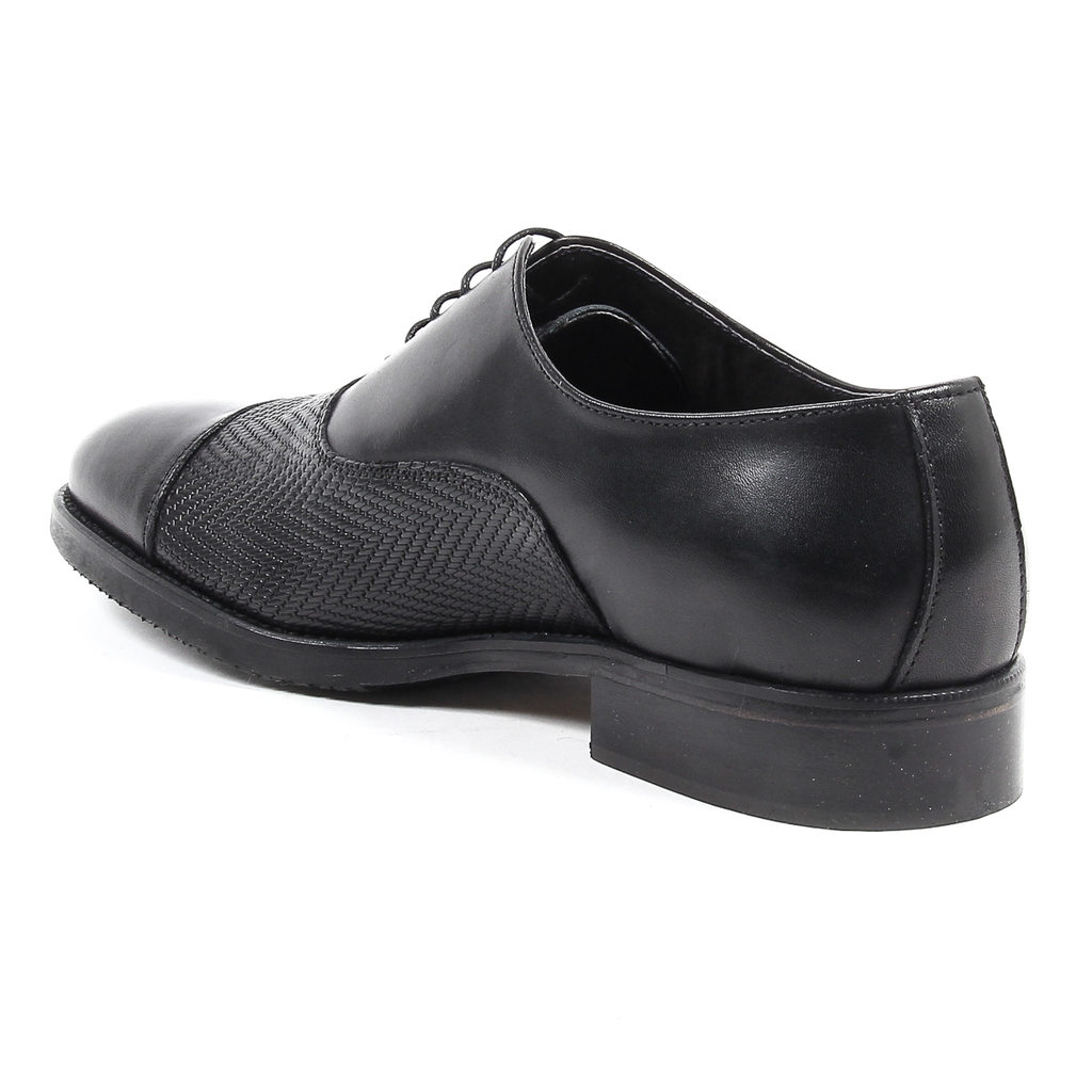 Scarpa classica da uomo V 1969 Italia