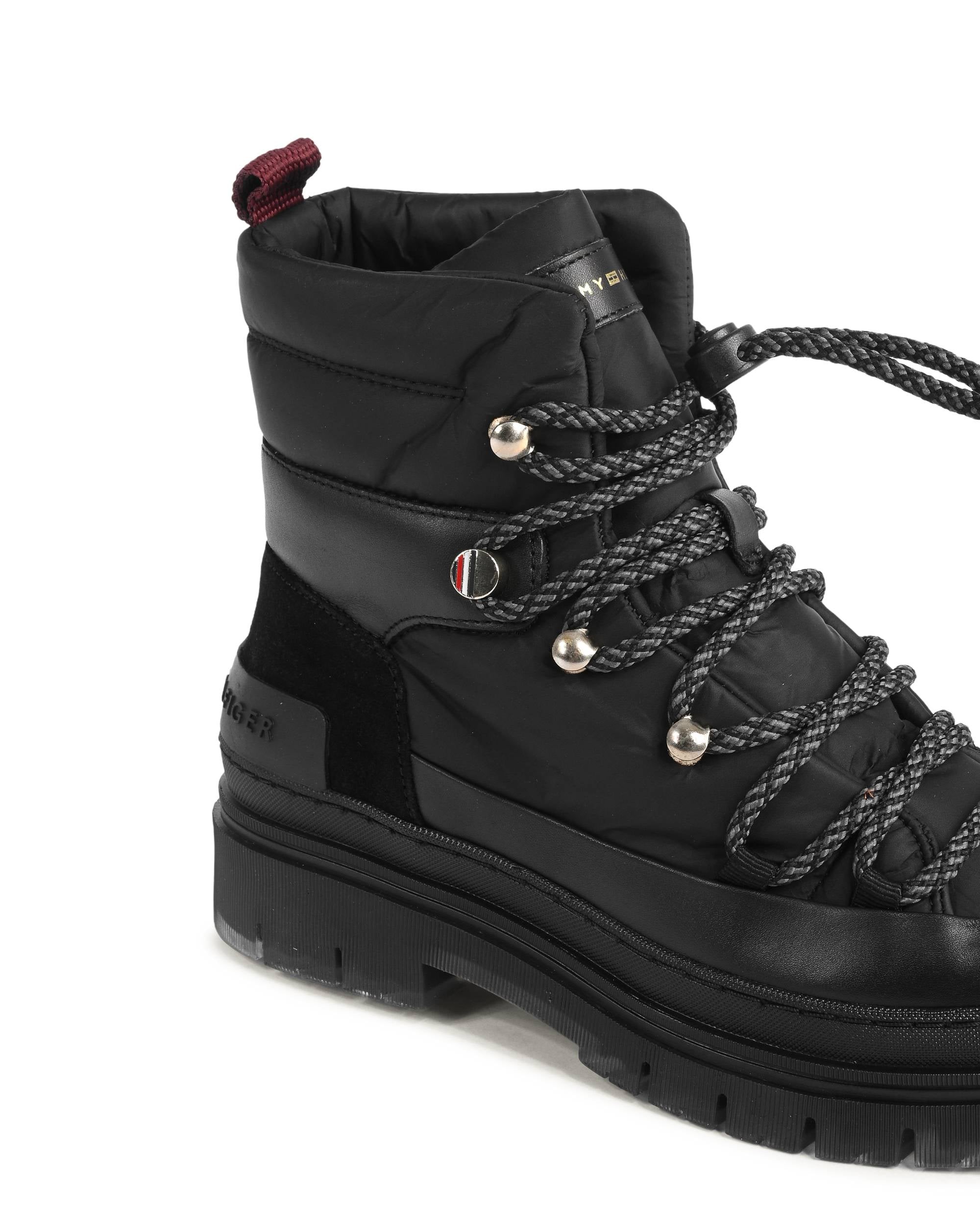 Tommy Hilfiger Stivali da donna NERO FW0FW06610BDS