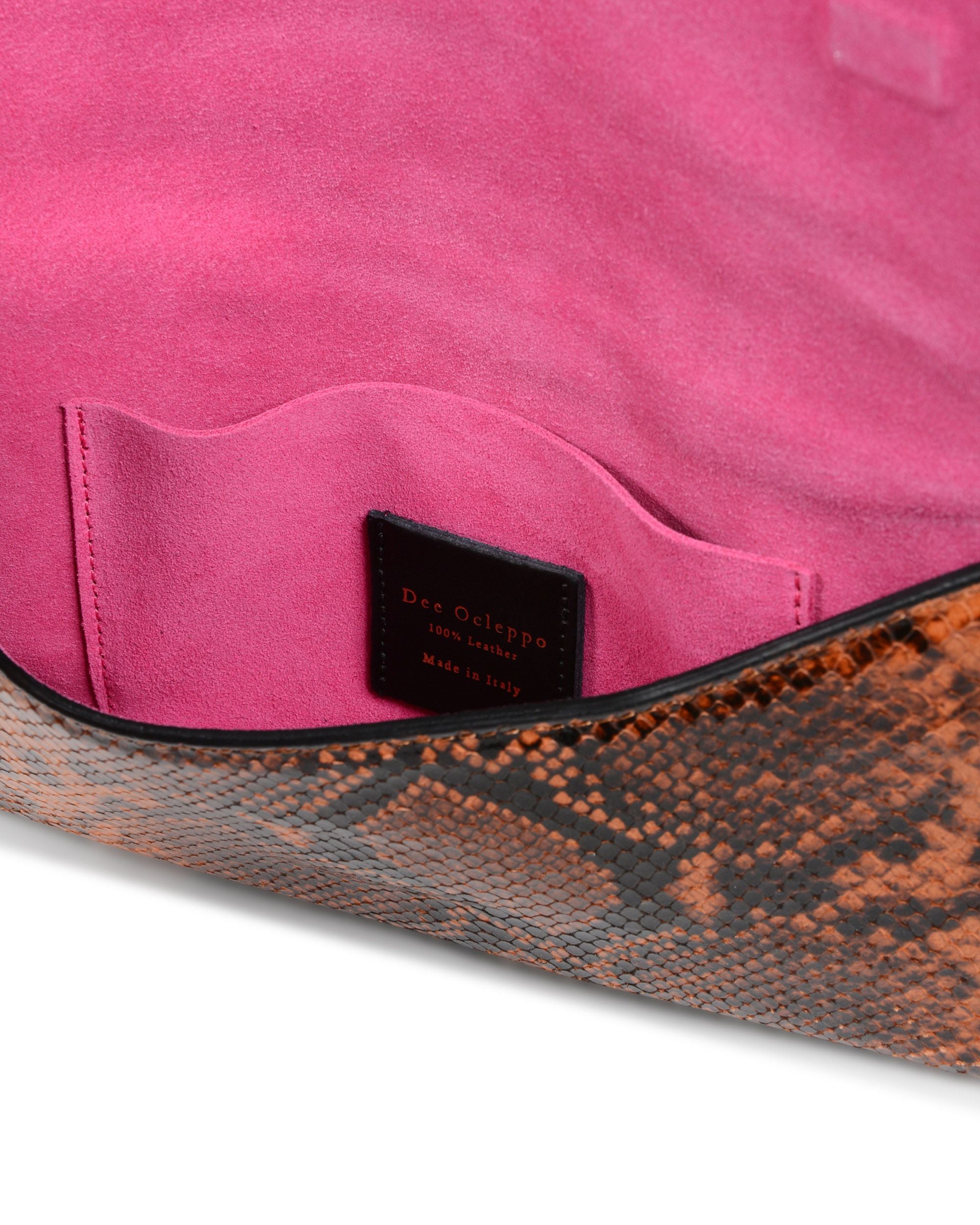 Pochette con busta in rilievo