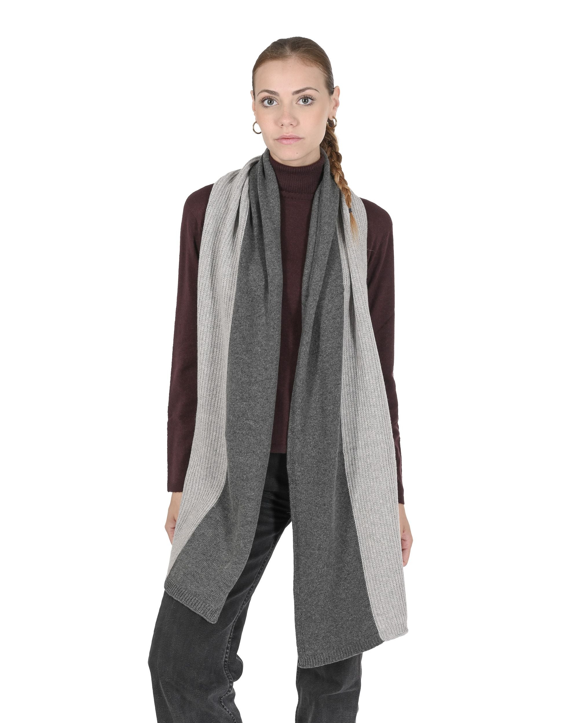 Sciarpa da donna in cashmere Crown of Edinburgh COE 0052 GRIGIO SCURO PERLA