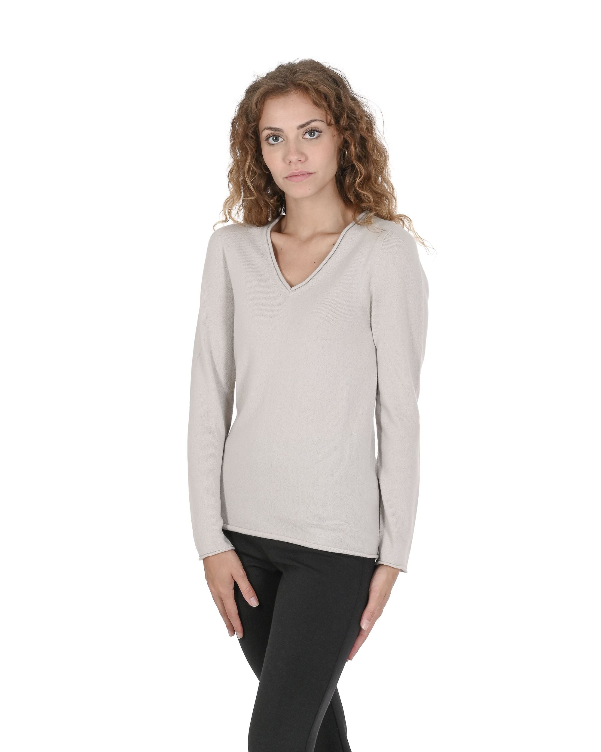 Maglione da donna in cashmere con scollo a V Crown of Edinburgh COE 0022 OYSTER