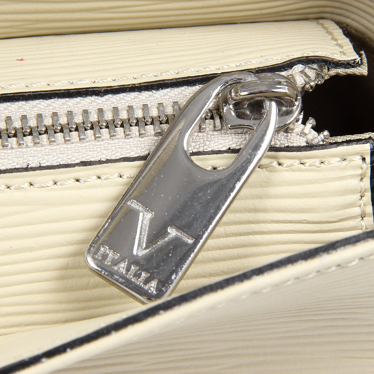 Borsa da donna V 1969 Italia