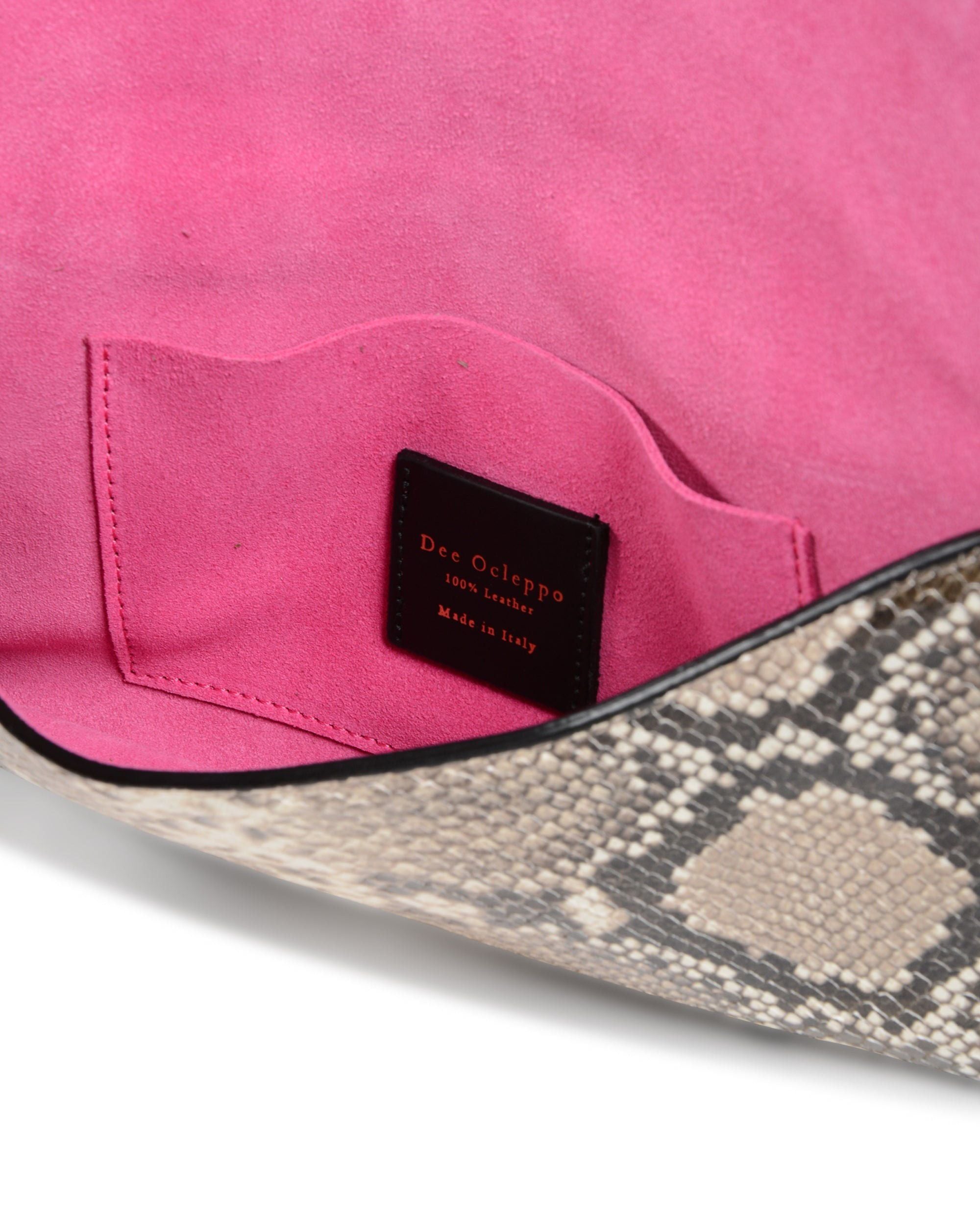 Pochette con busta in rilievo