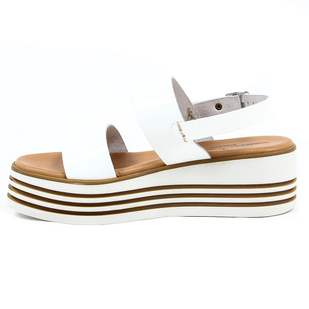 Sandalo flatform da donna V 1969 Italia