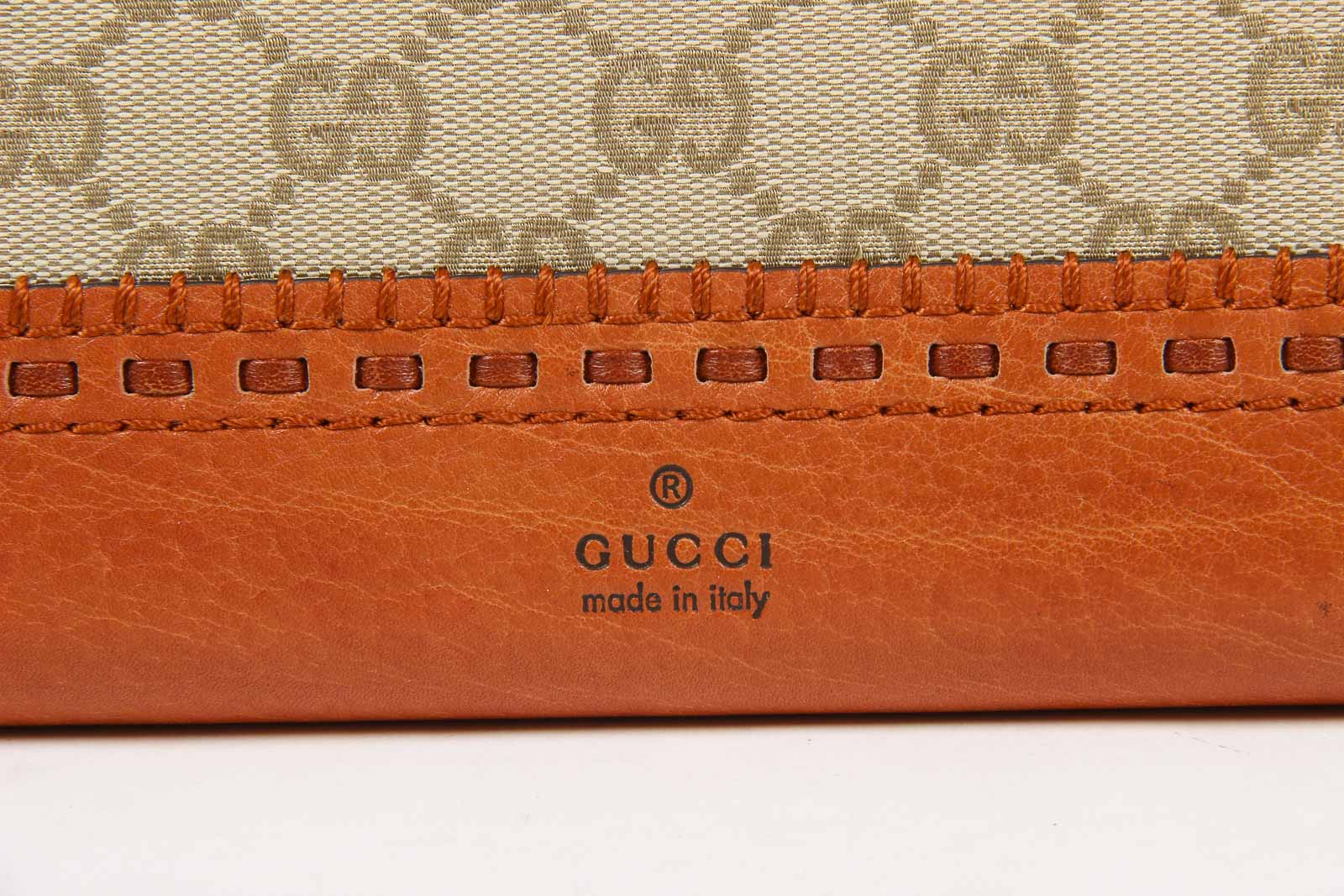 Borsa Gucci da donna Laidback Crafty Original GG Canvas con cerniera