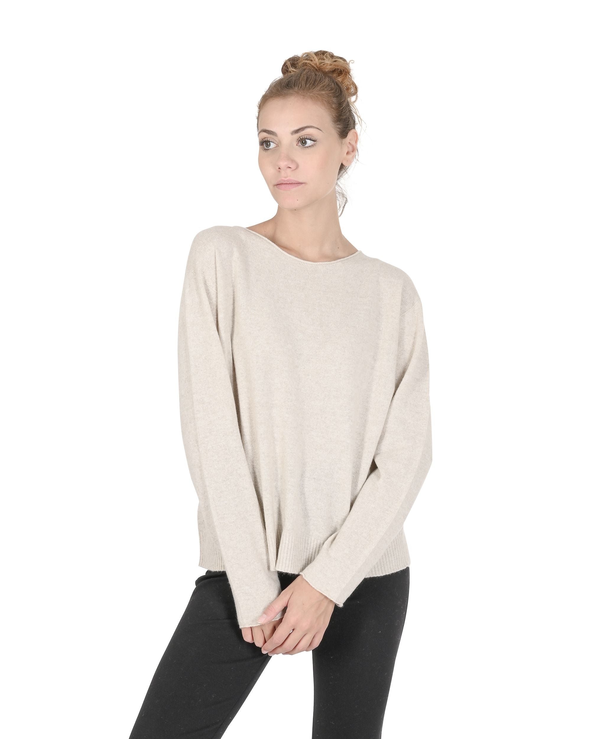 Maglione oversize con scollo a barca da donna in cashmere Crown of Edinburgh COE 008 CREMA