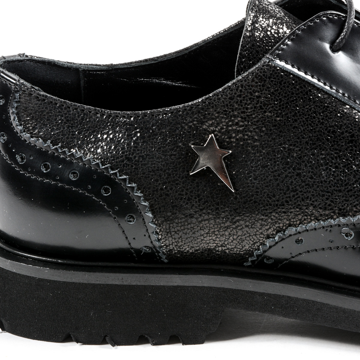 Andrew Charles Scarpe Oxford da donna nere COURTNEY