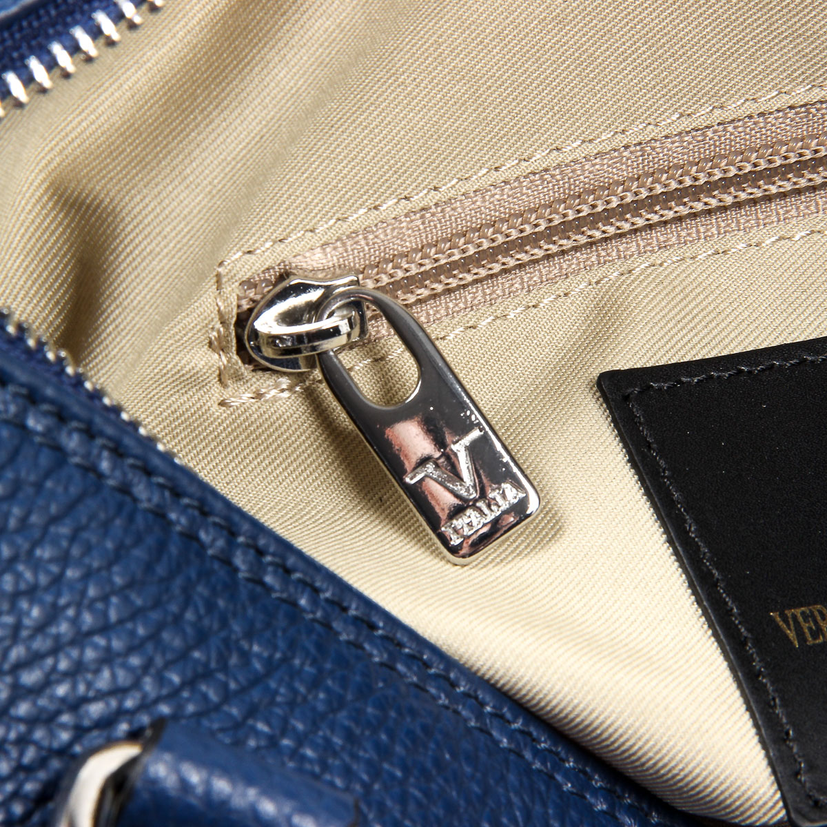 Borsa da donna V 1969 Italia