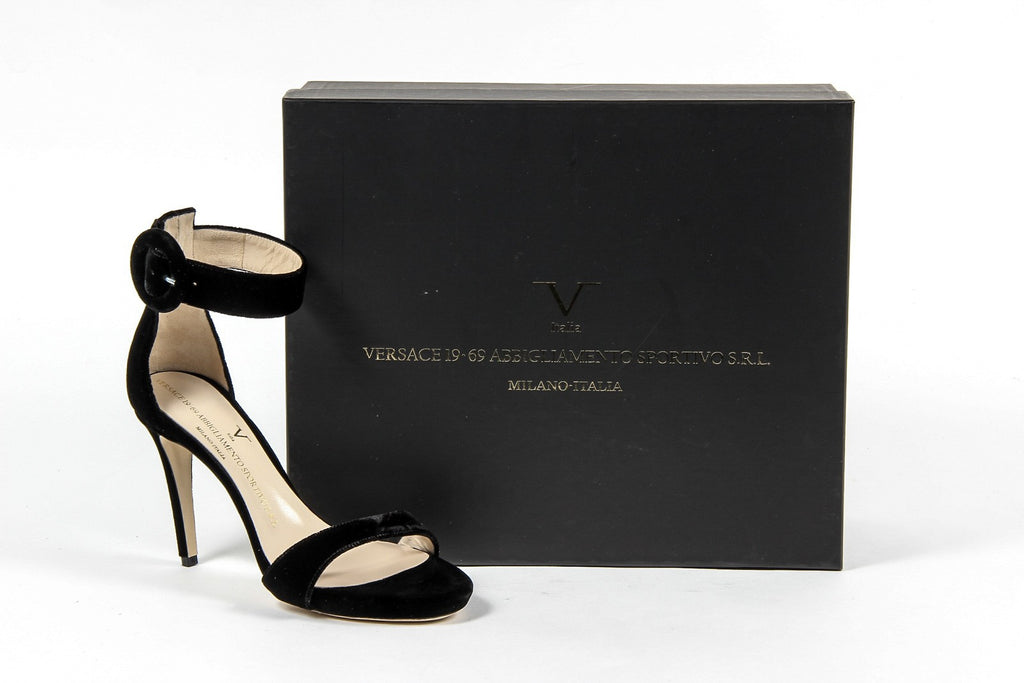 Sandalo con cinturino alla caviglia da donna V 1969 Italia 3124693 VELLUTO NERO