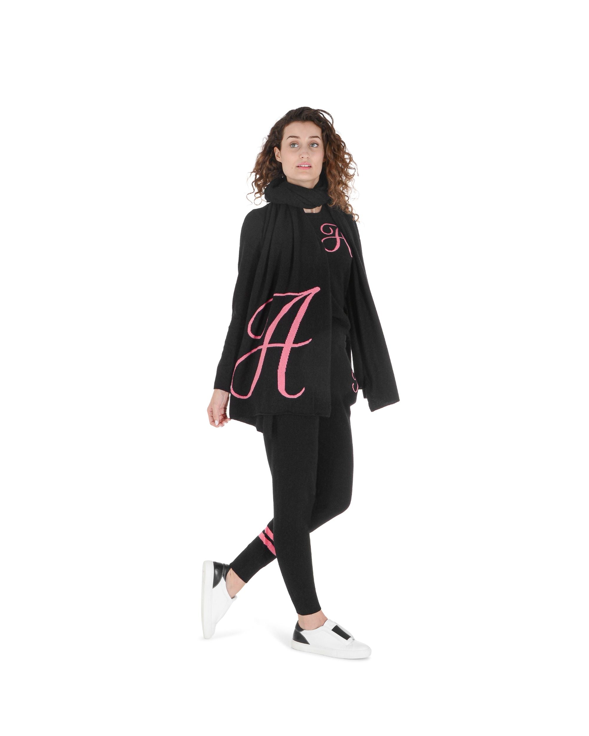 Sciarpa monogrammata Dee Ocleppo DEAN VILLAGE BLACK A