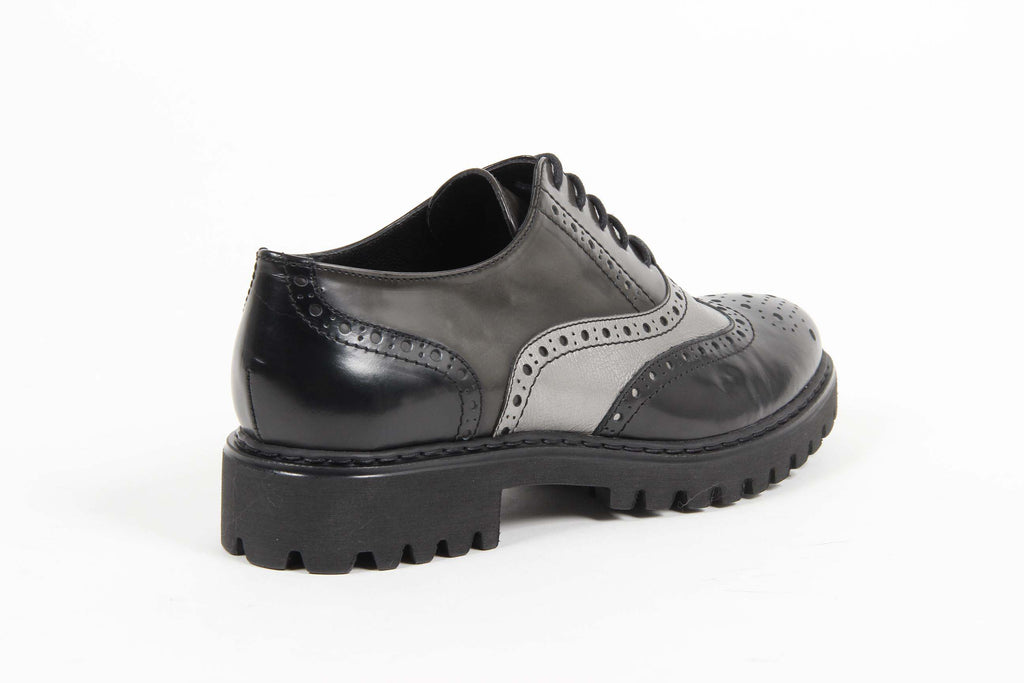 V 1969 Italia Womens Oxford Shoe 5135 ABRASIVATO NERO