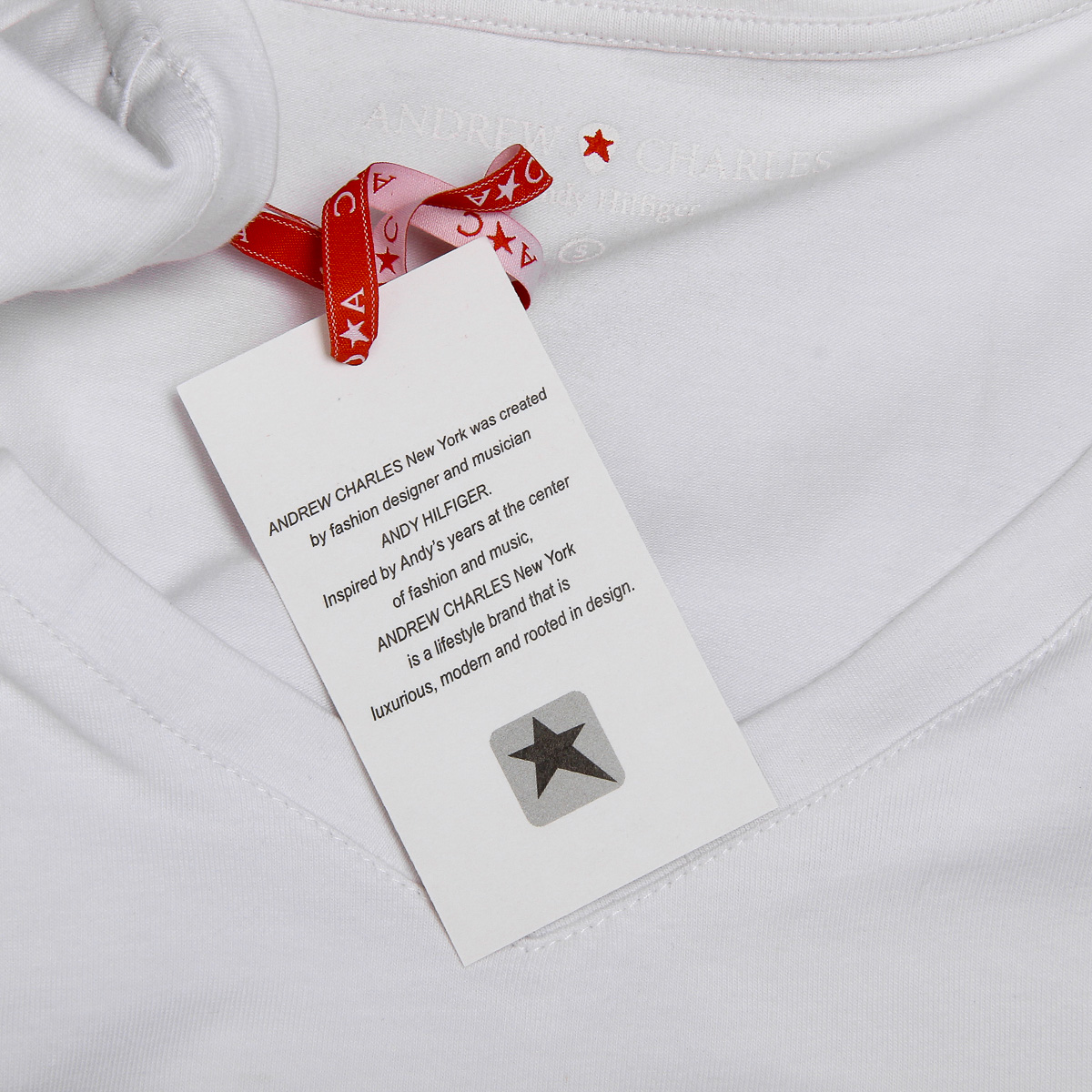 Andrew Charles T-shirt da donna a maniche corte con scollo a V, bianca TAPIWA
