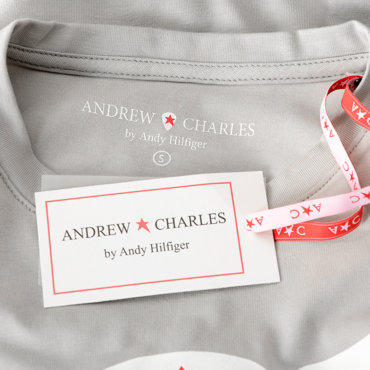 Andrew Charles T-shirt da donna a maniche corte con scollo rotondo, grigia TARANA